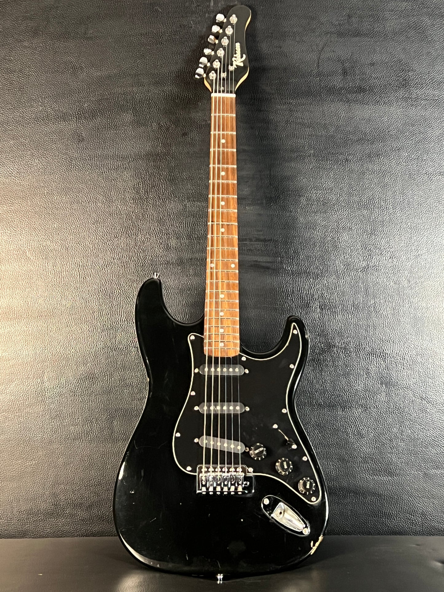 Robson Stratocaster (PRE-OWNED)