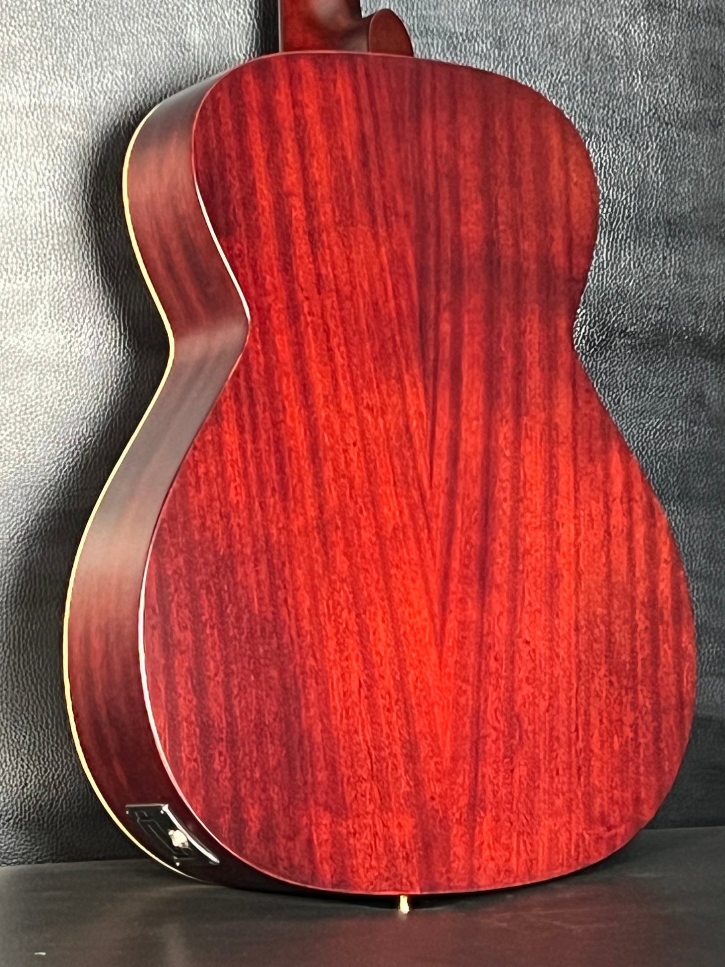 Seagull M6 LTD Ruby Red Concert Hall EQ