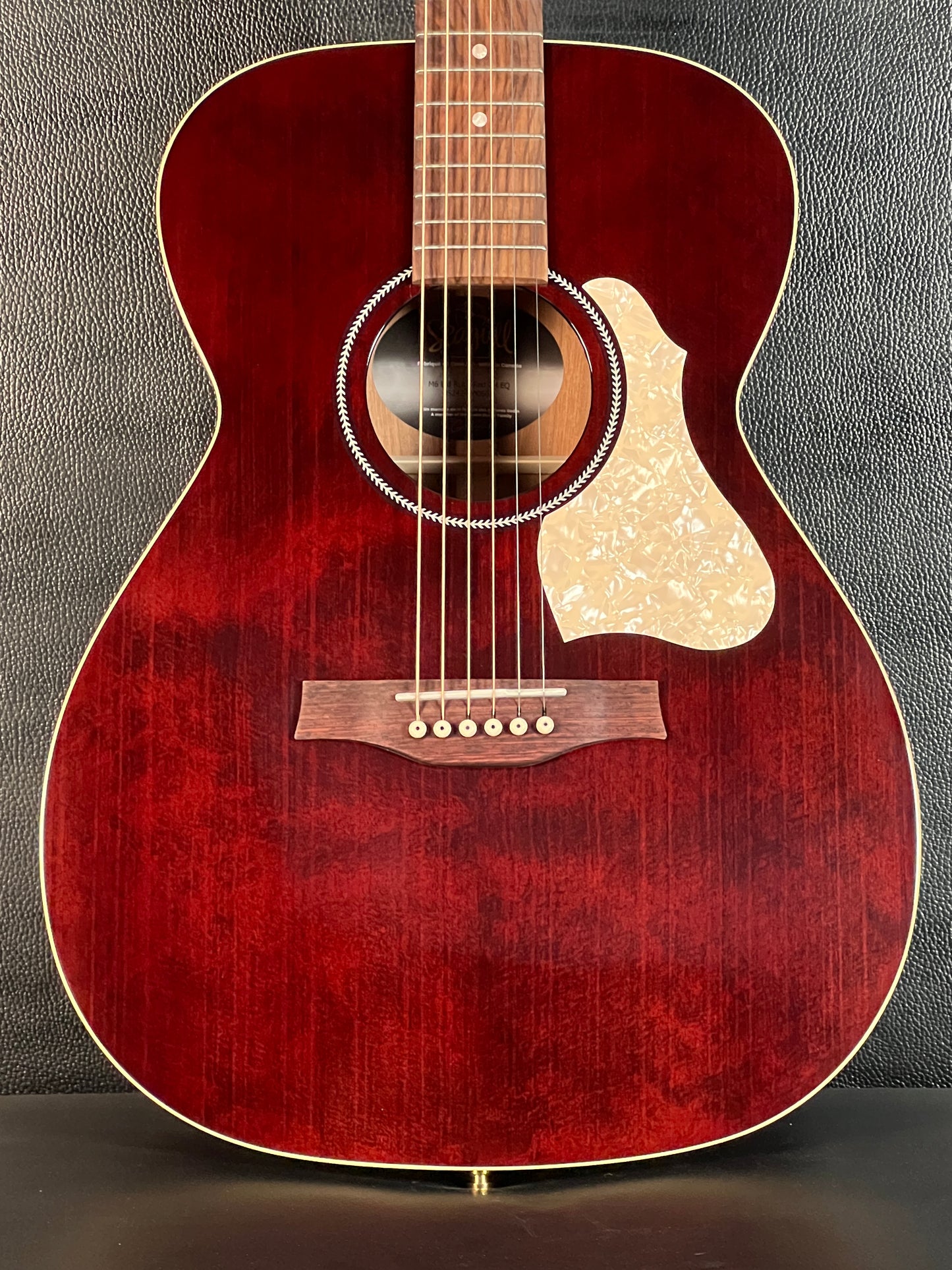 Seagull M6 LTD Ruby Red Concert Hall EQ