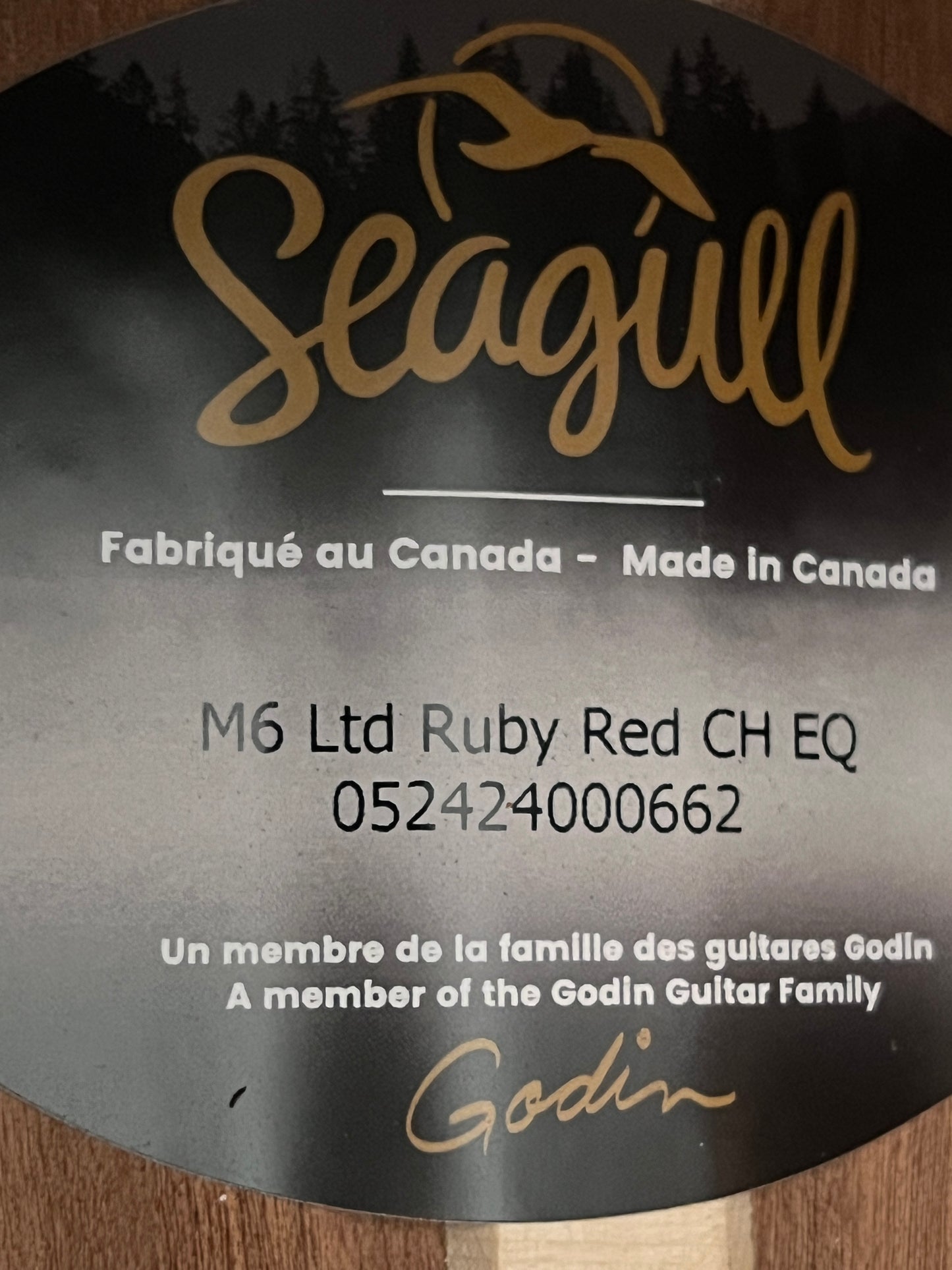Seagull M6 LTD Ruby Red Concert Hall EQ