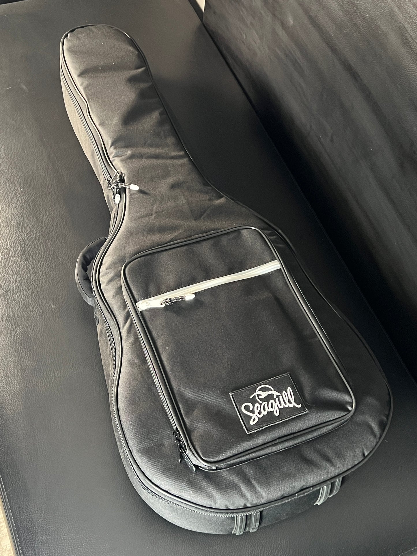 Seagull Artist Tuxedo Black Anthem EQ w/ Gig Bag