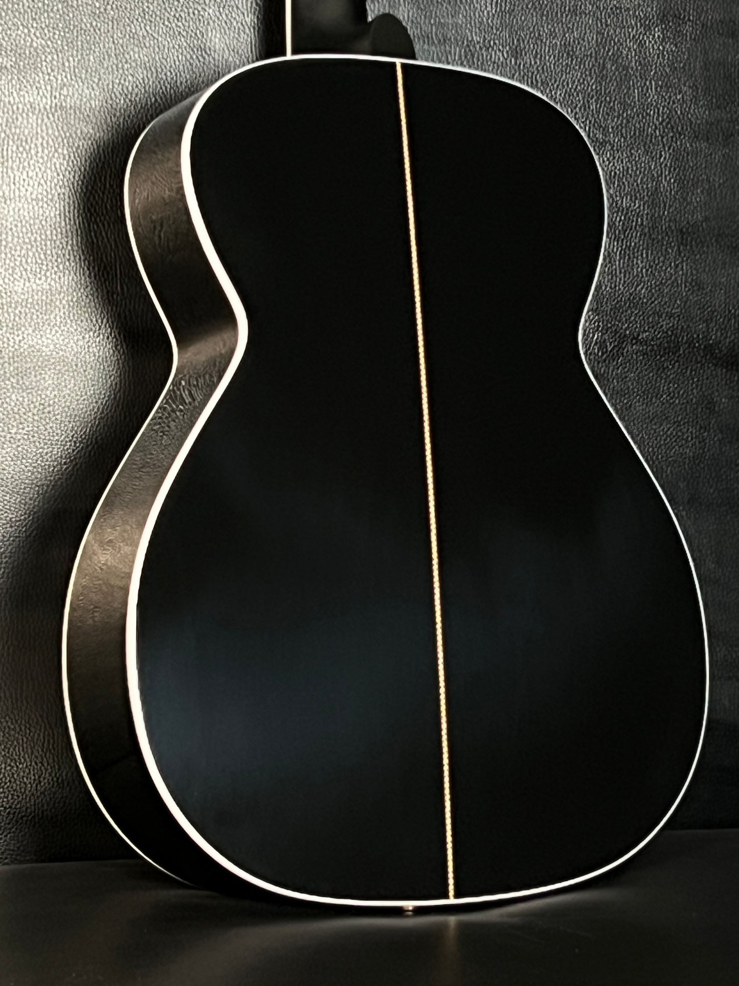 Seagull Artist Tuxedo Black Anthem EQ w/ Gig Bag