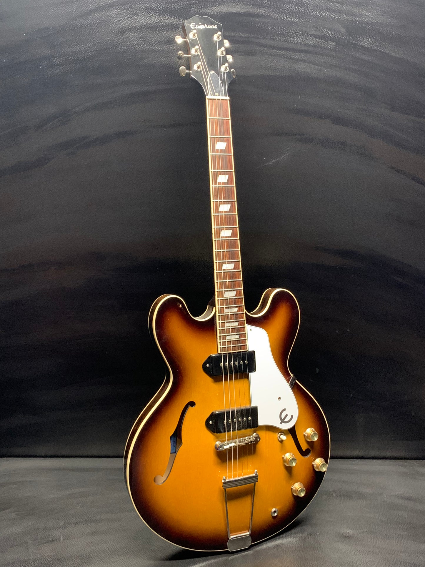 Epiphone Casino Semi-Hollow Made in USA (PRE-OWNED)