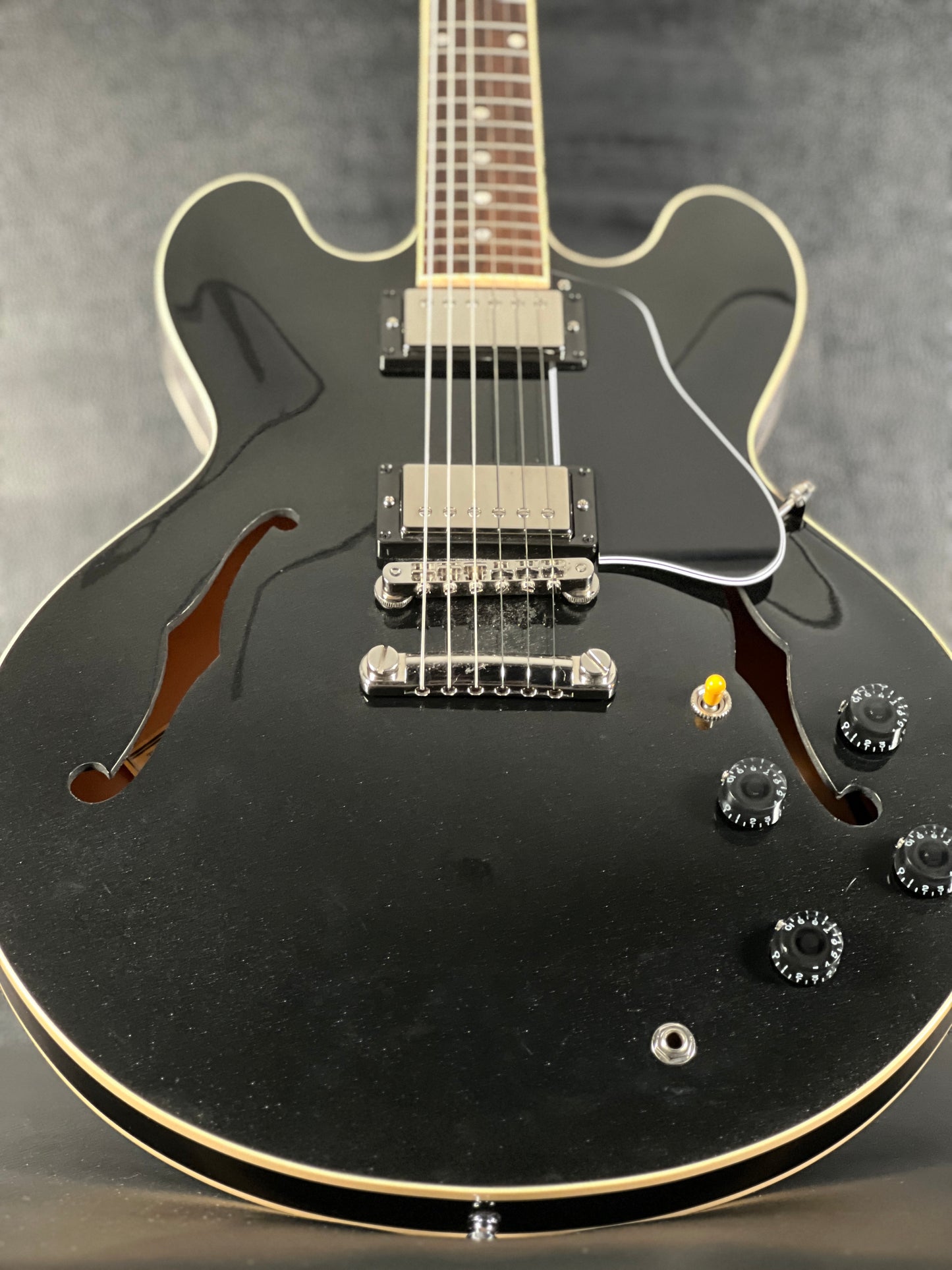 Gibson ES-335 2019 (PRE-OWNED)