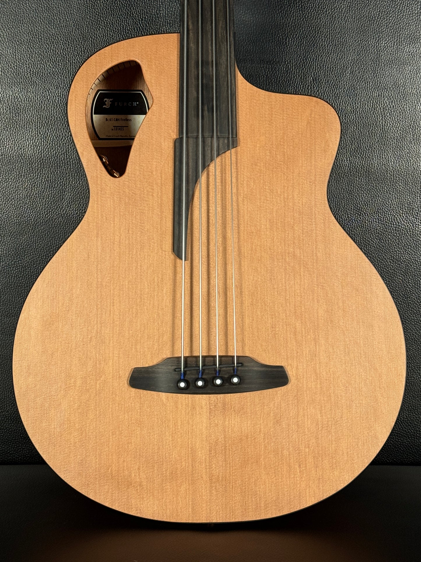 Furch BC 61-CM4 Fretless #131455