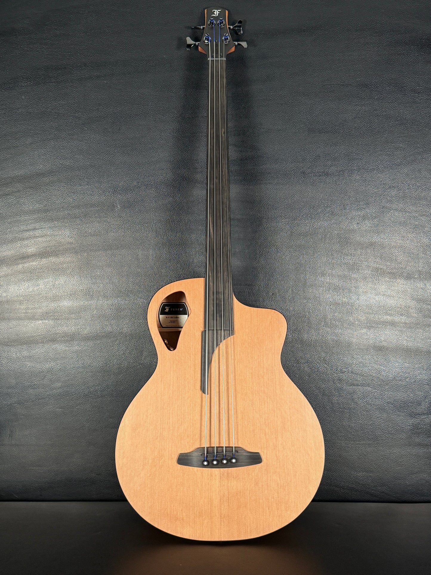 Furch BC 61-CM4 Fretless #131455