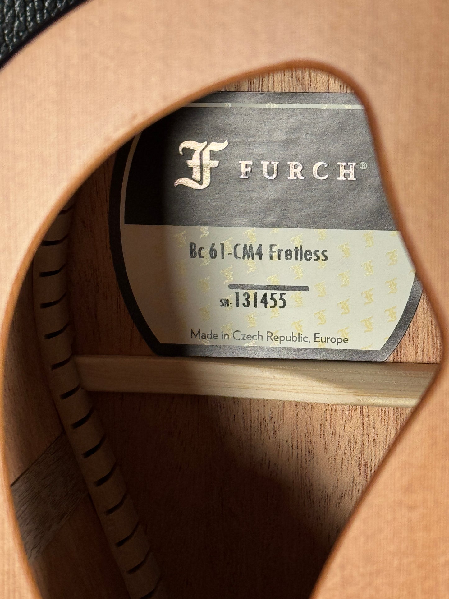 Furch BC 61-CM4 Fretless #131455