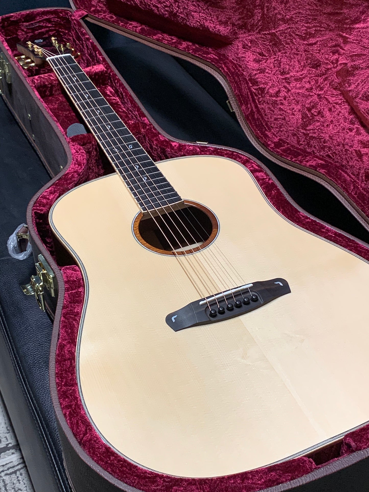 Zach D Acoustic Guitar #25001