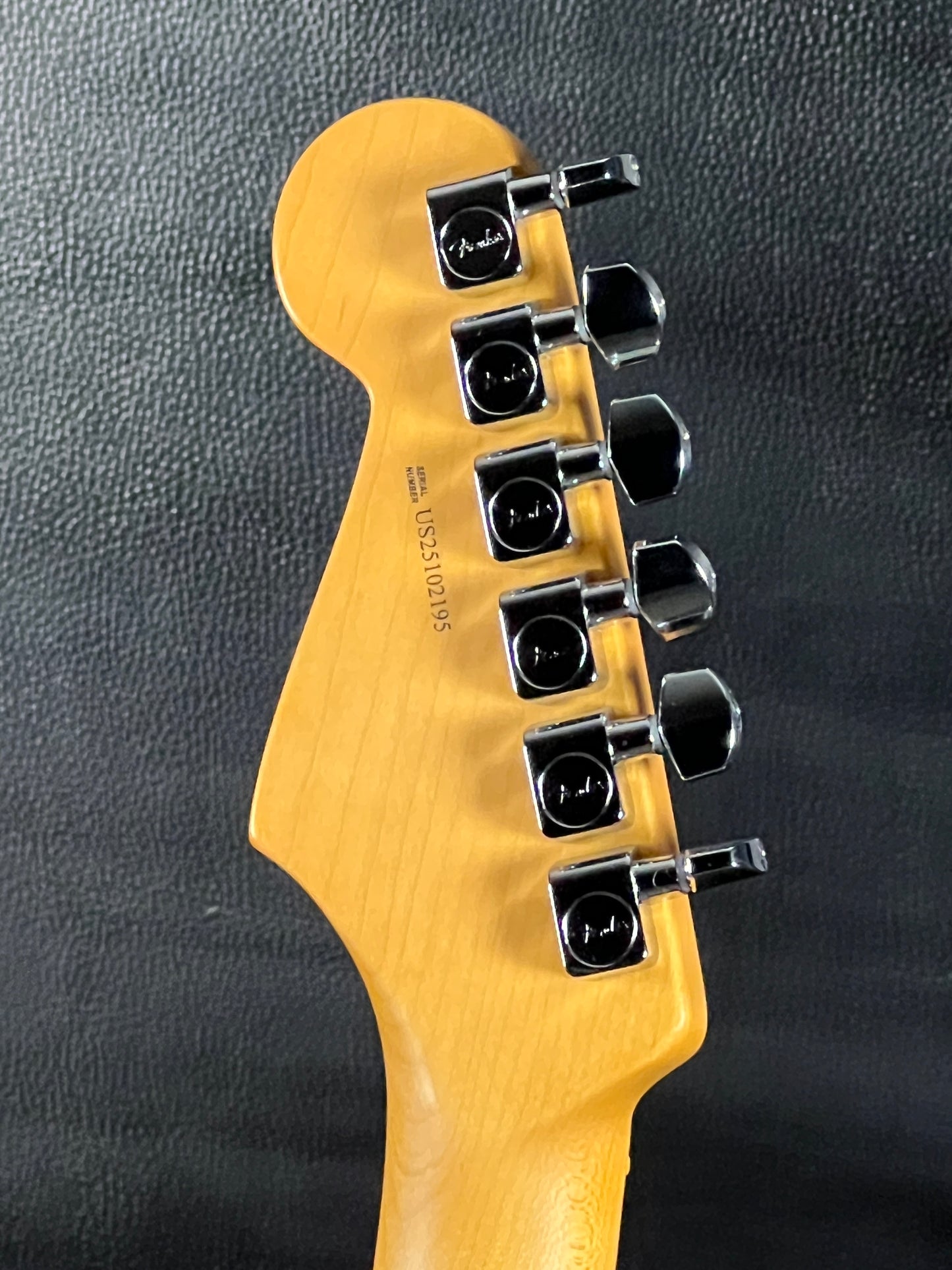 Fender American Professional II Stratocaster 2025 (PRE-OWNED)