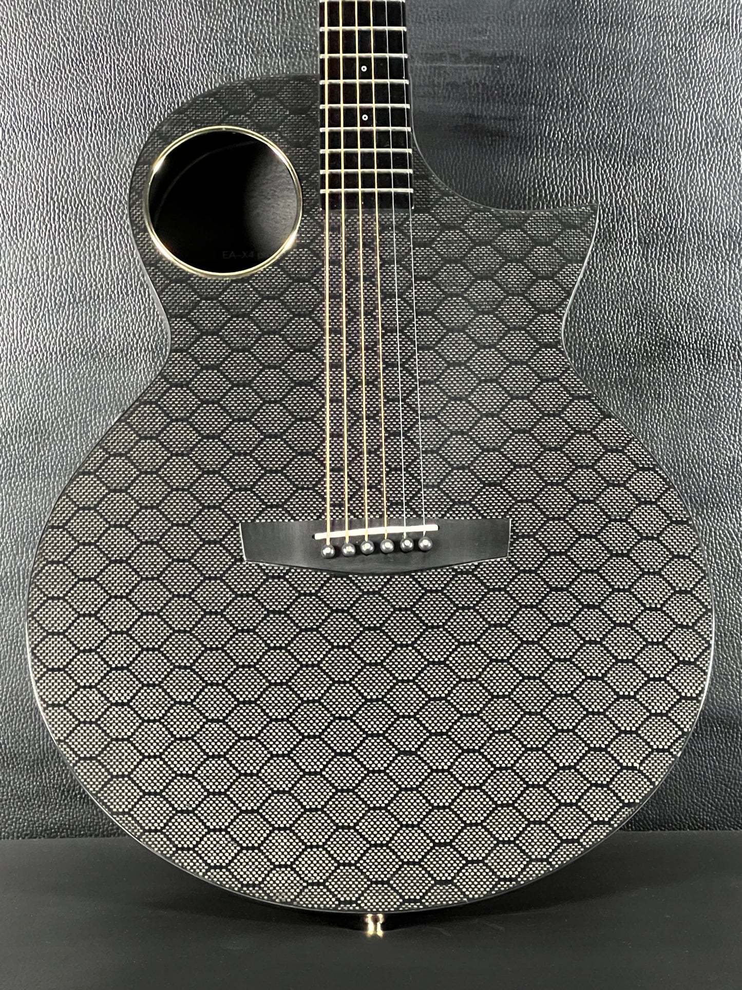 Enya EA-X4 PRO Carbon Fiber (PRE-OWNED)
