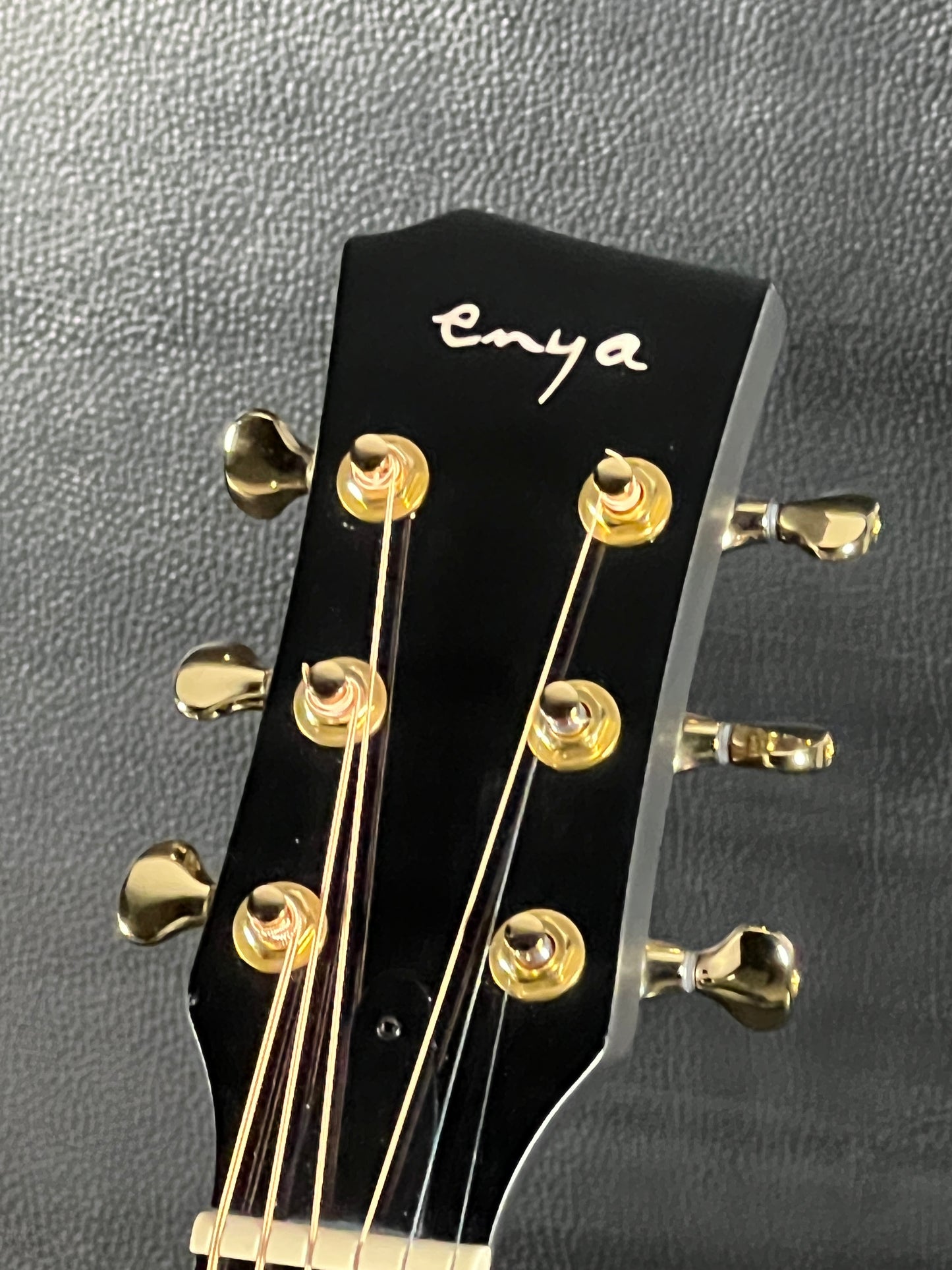 Enya EA-X4 PRO Carbon Fiber (PRE-OWNED)