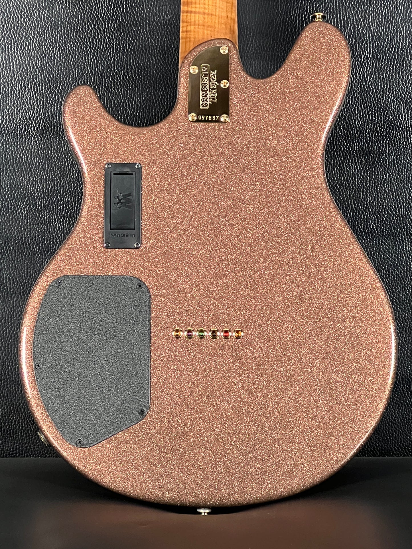 Ernie Ball Music Man (PRE-OWNED)