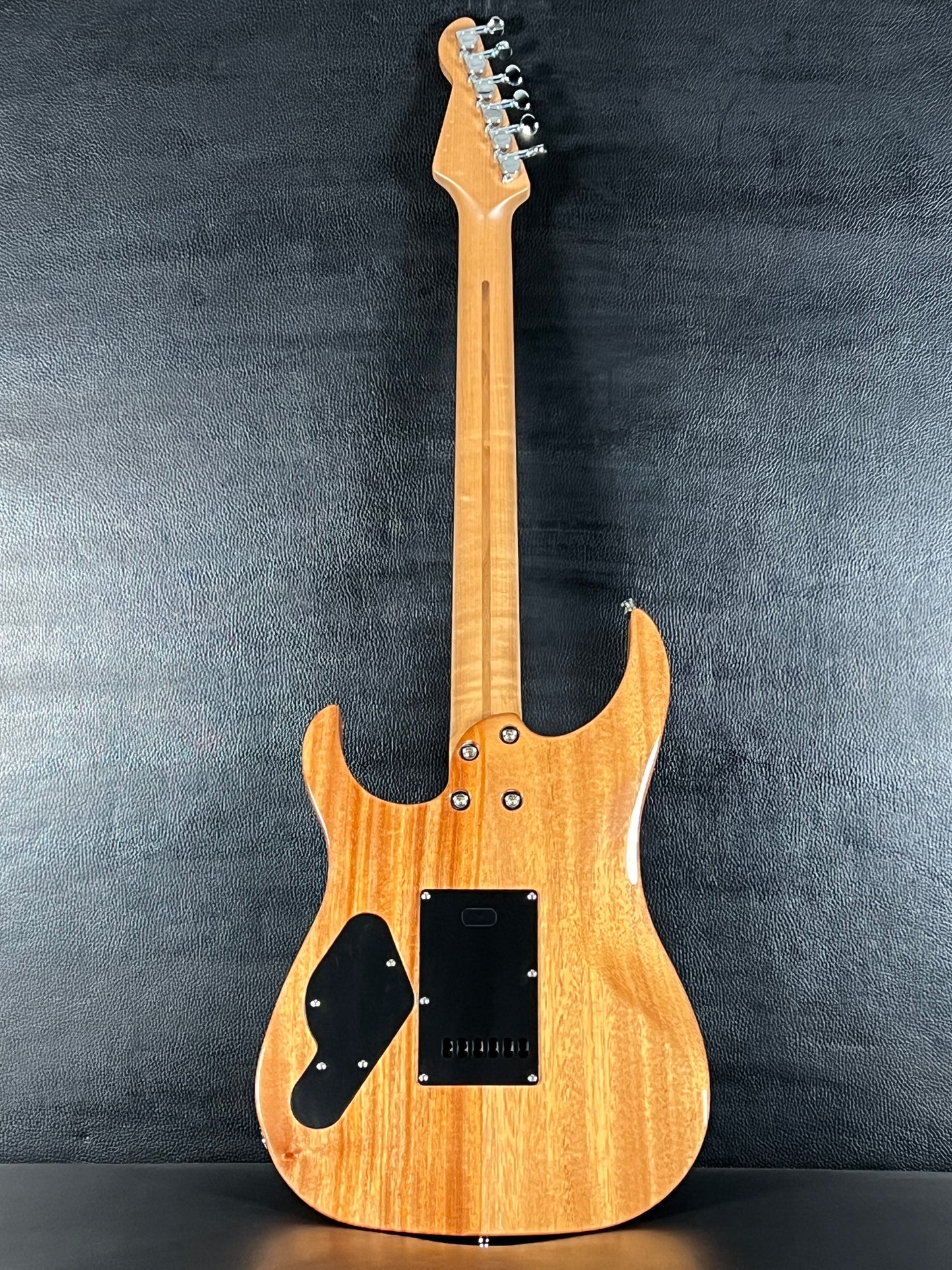 LSL XT4 DX (PRE-OWNED)