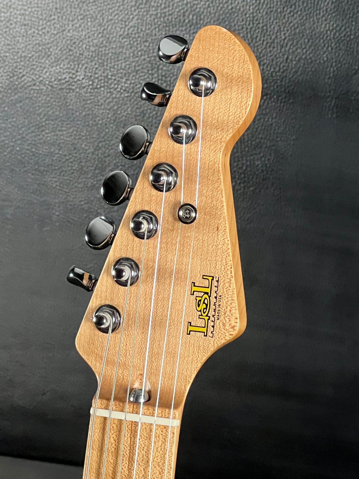 LSL XT4 DX (PRE-OWNED)