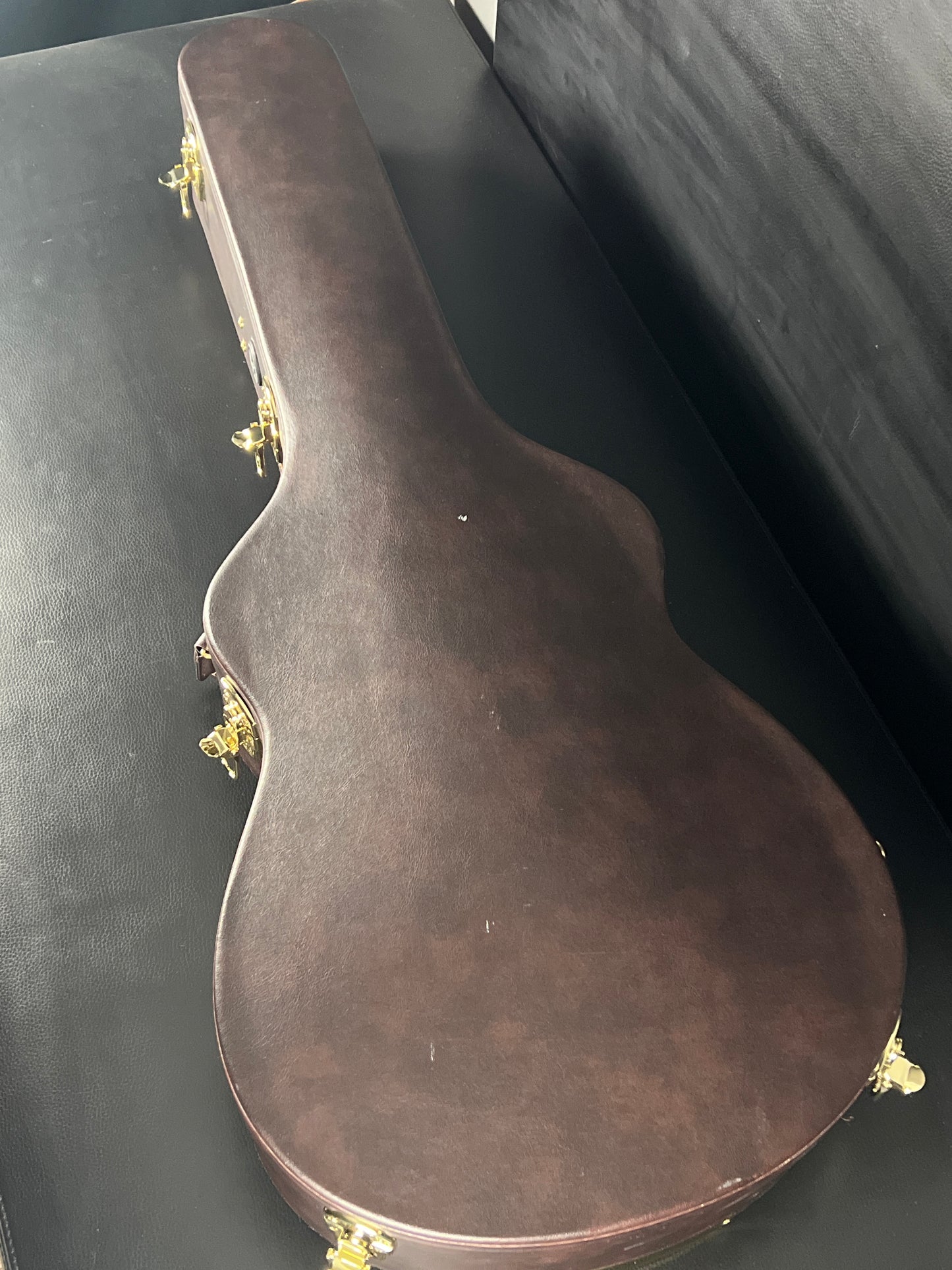 Yamaha LS26 (PRE-OWNED)