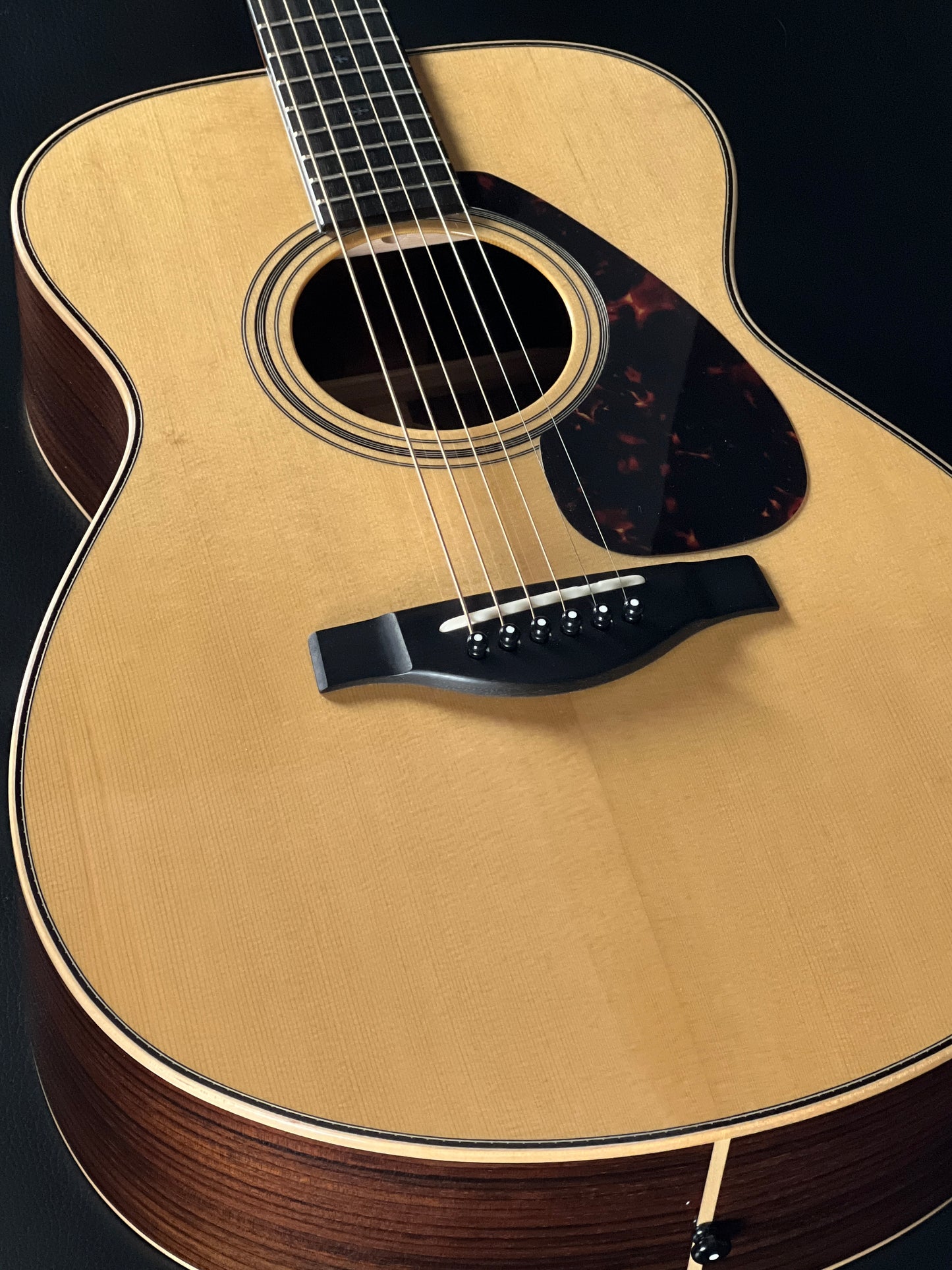 Yamaha LS26 (PRE-OWNED)