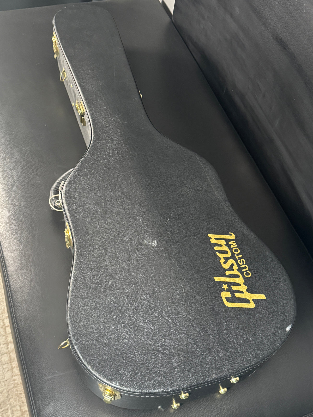 Gibson Custom Shop J-45 Black (PRE-OWNED)