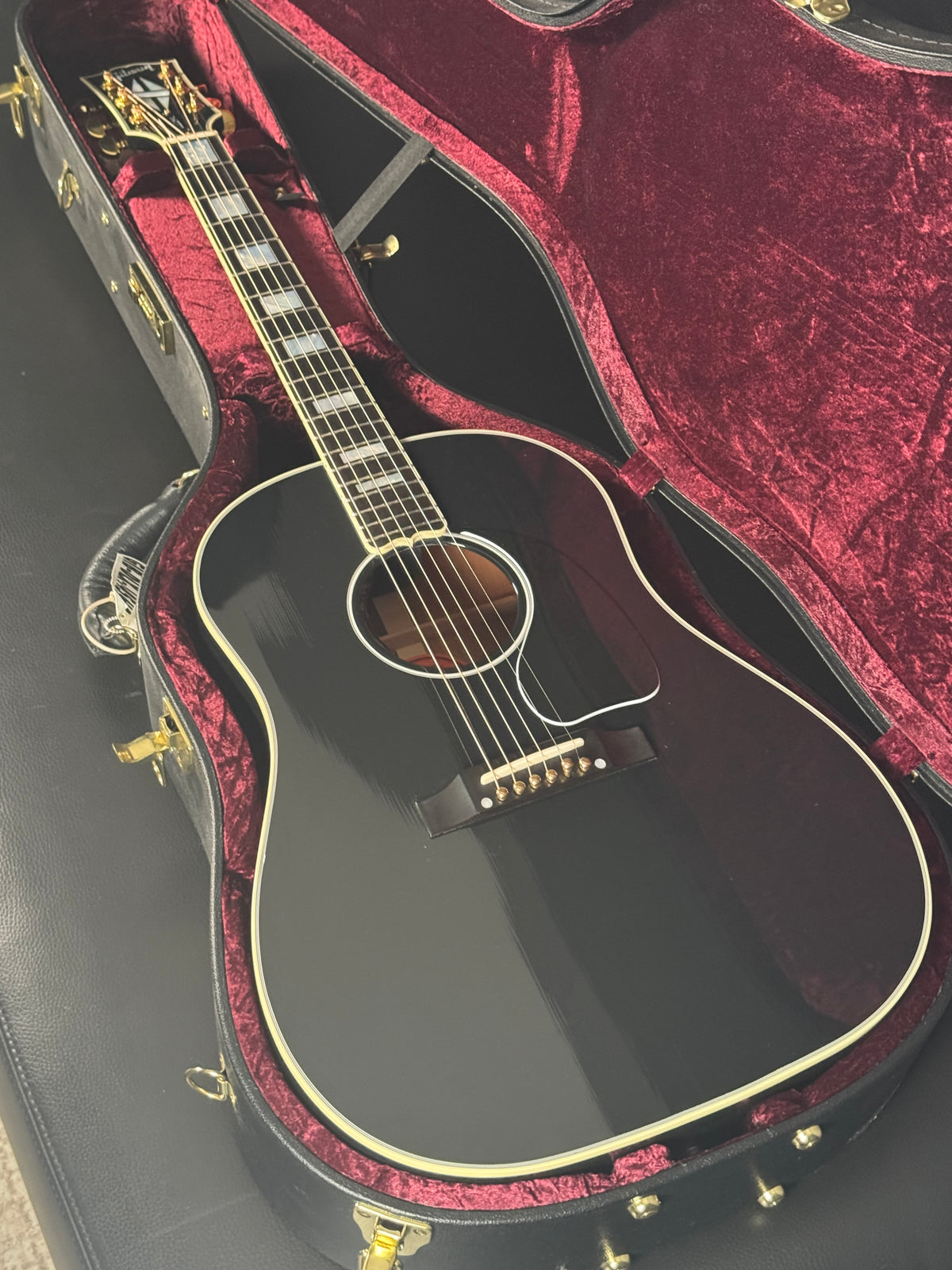 Gibson Custom Shop J-45 Black (PRE-OWNED)
