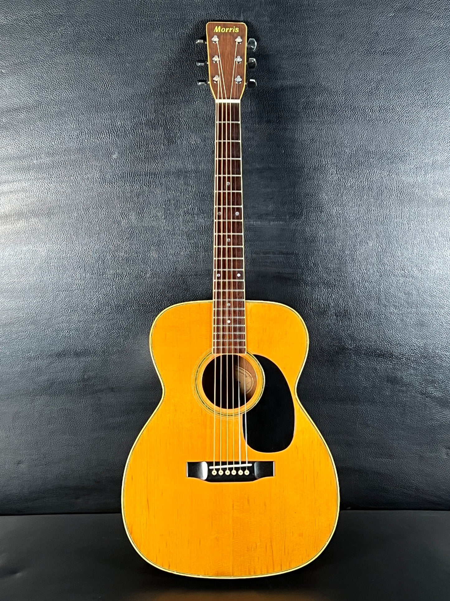 Morris F-25 OM (PRE-OWNED)