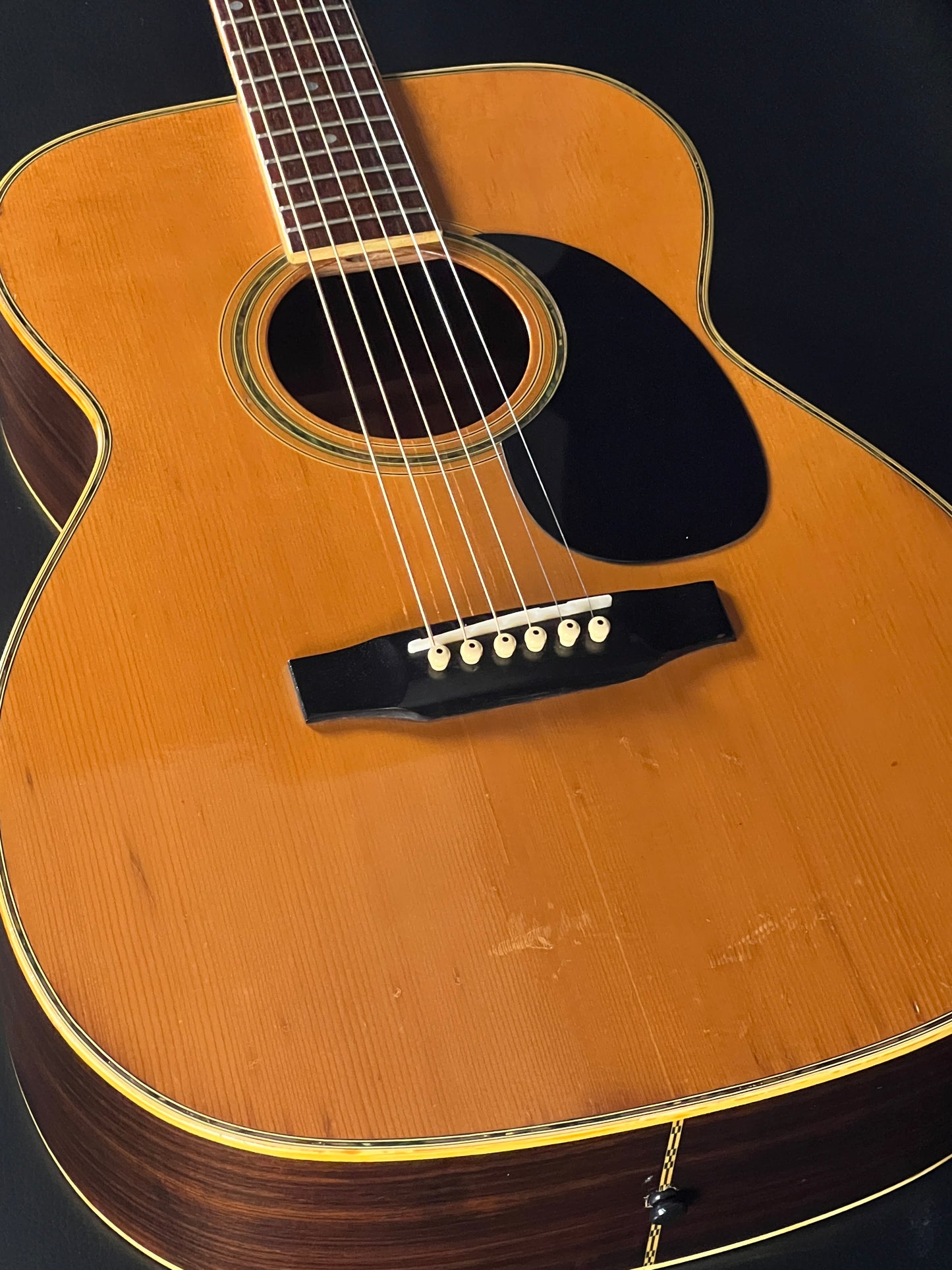 Morris F-25 OM (PRE-OWNED)