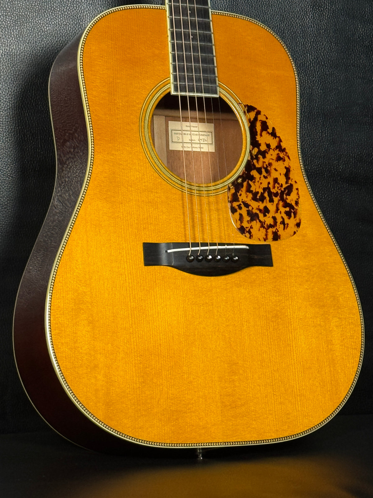 Santa Cruz D Custom (PRE-OWNED) CONSIGNMENT