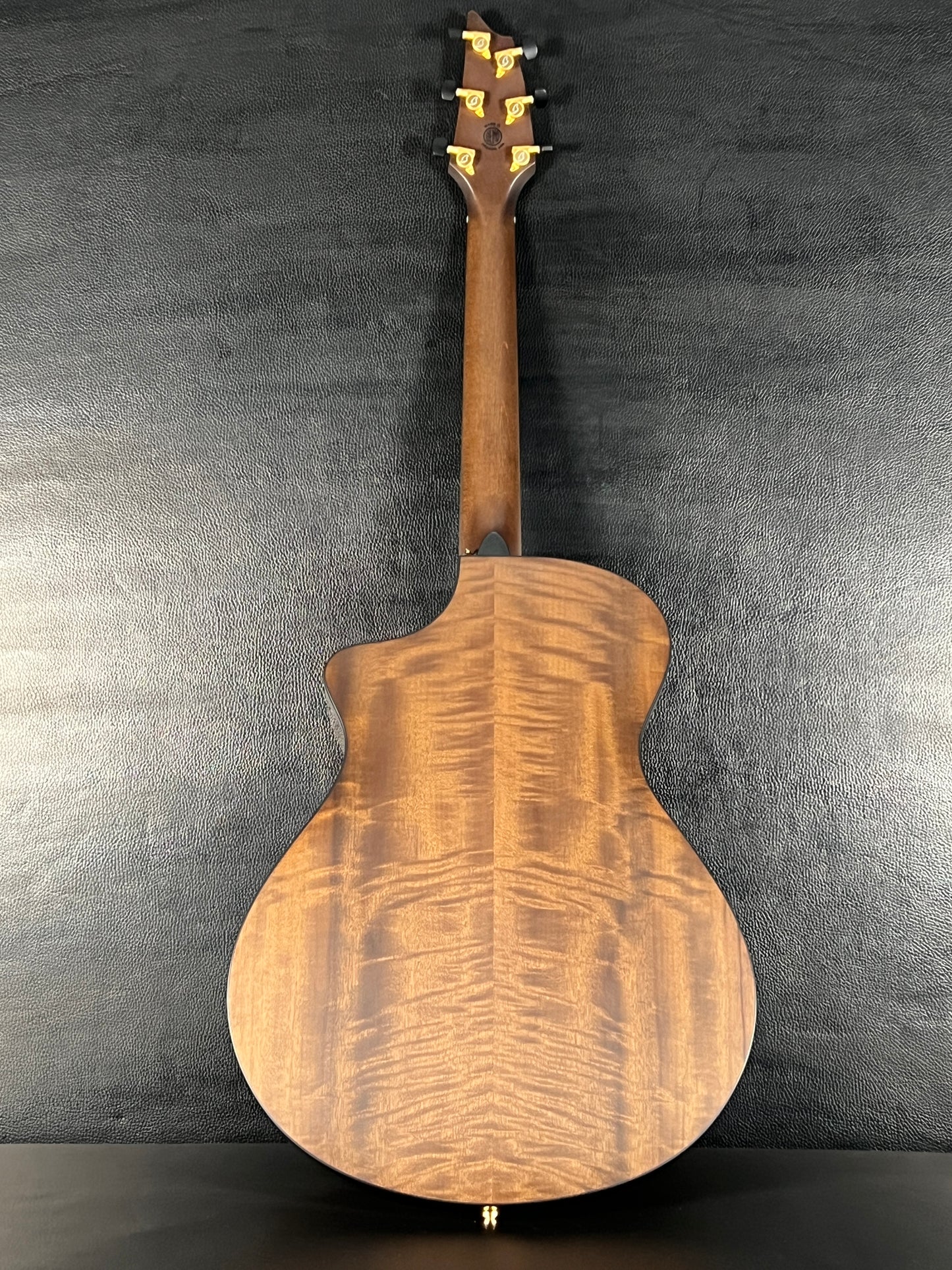 Breedlove Oregon Concert Saddleback CE (PRE-OWNED)