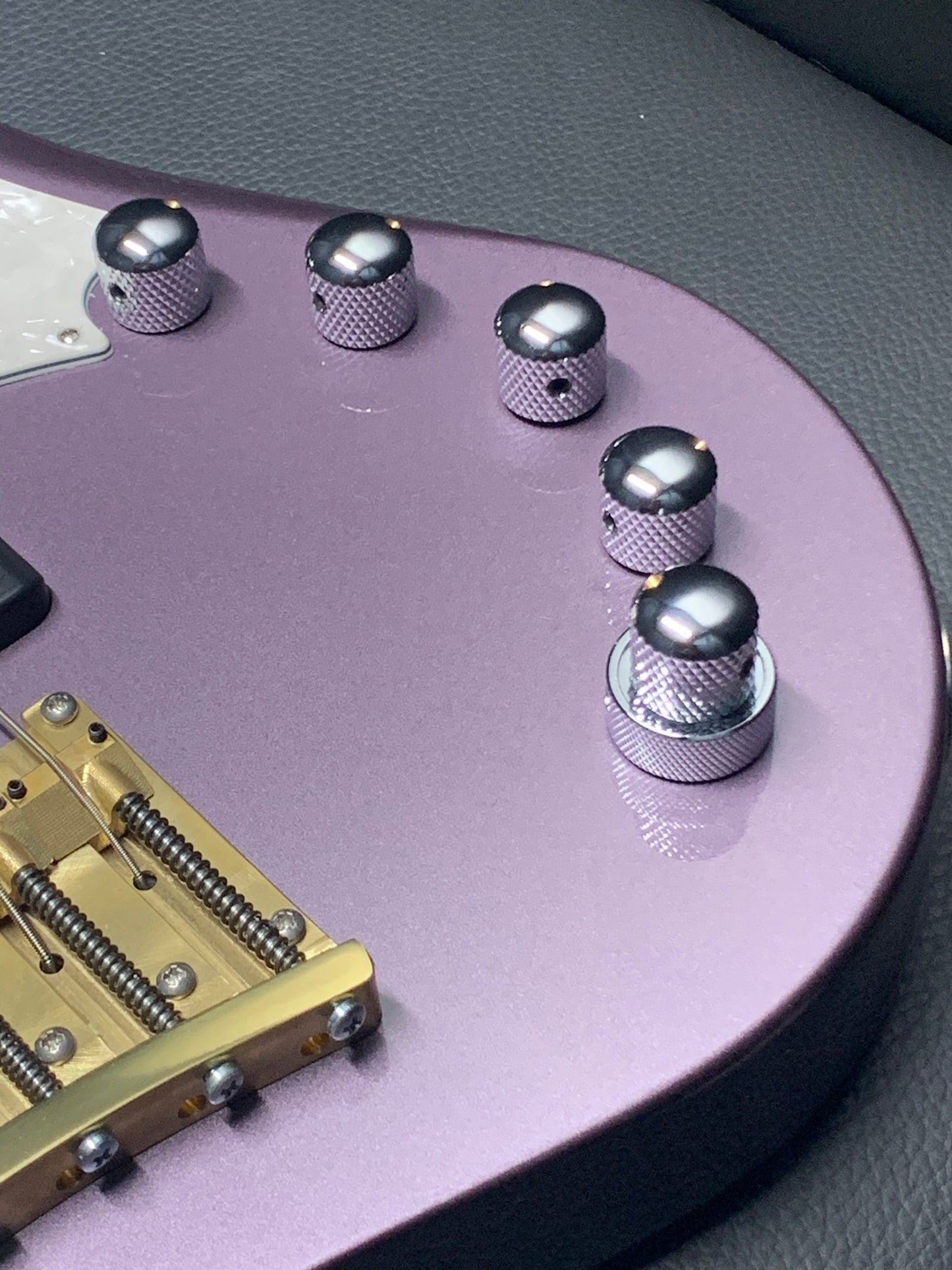 Bacci Marleo Bass V 32" Lavender Flakes