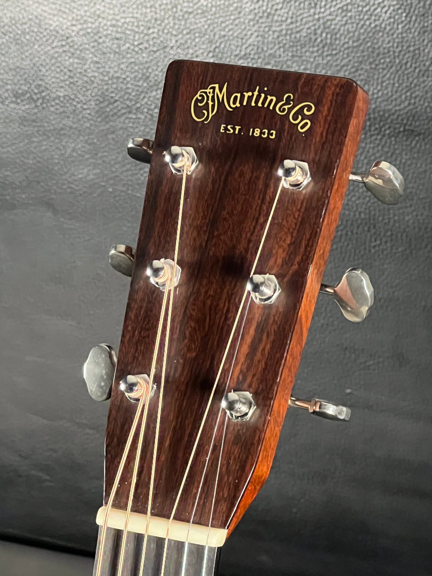 Martin HD-28 Sunburst 2019 (PRE-OWNED)