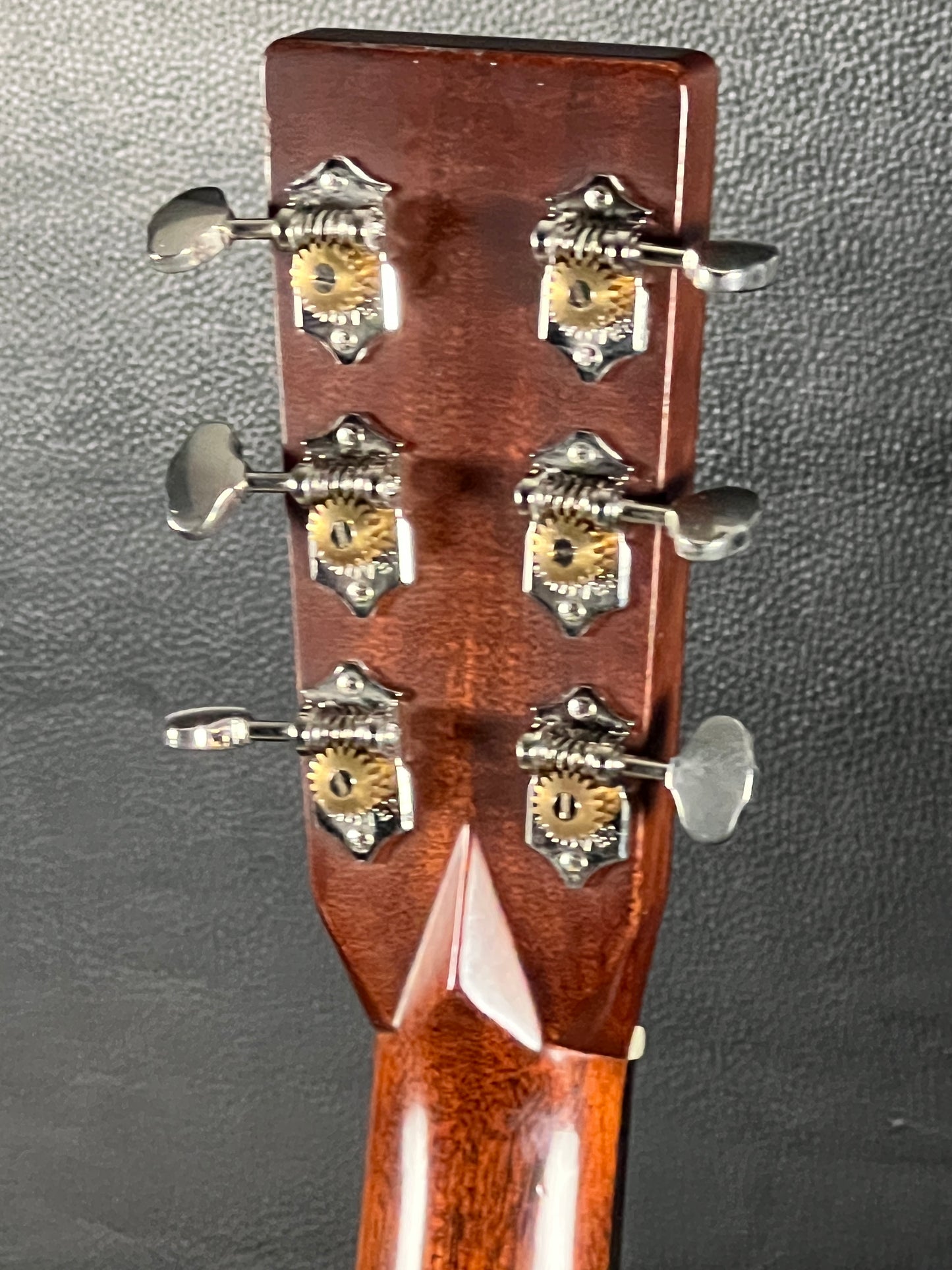 Martin HD-28 Sunburst 2019 (PRE-OWNED)