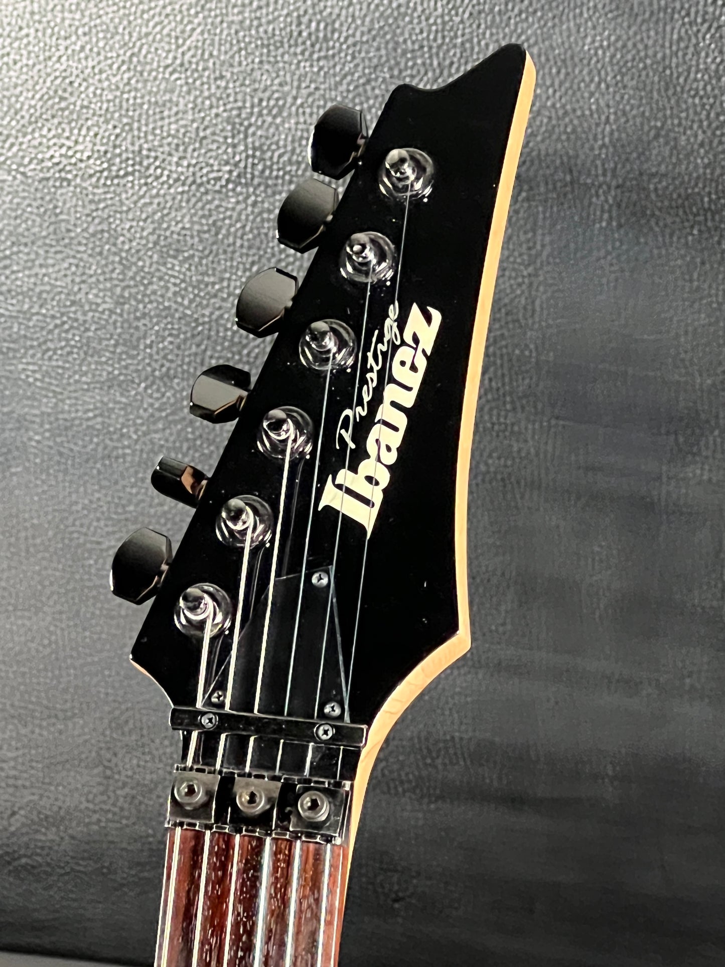 Ibanez Prestige RG1570 (PRE-OWNED)