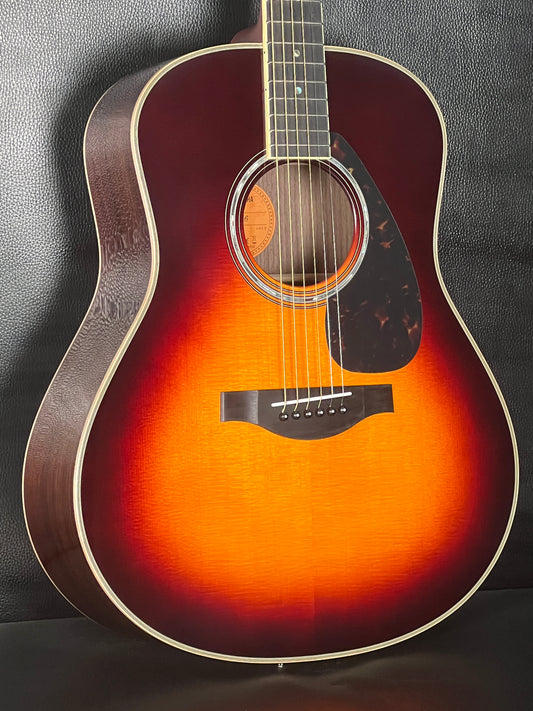 Yamaha LL16 ARE Brown Sunburst