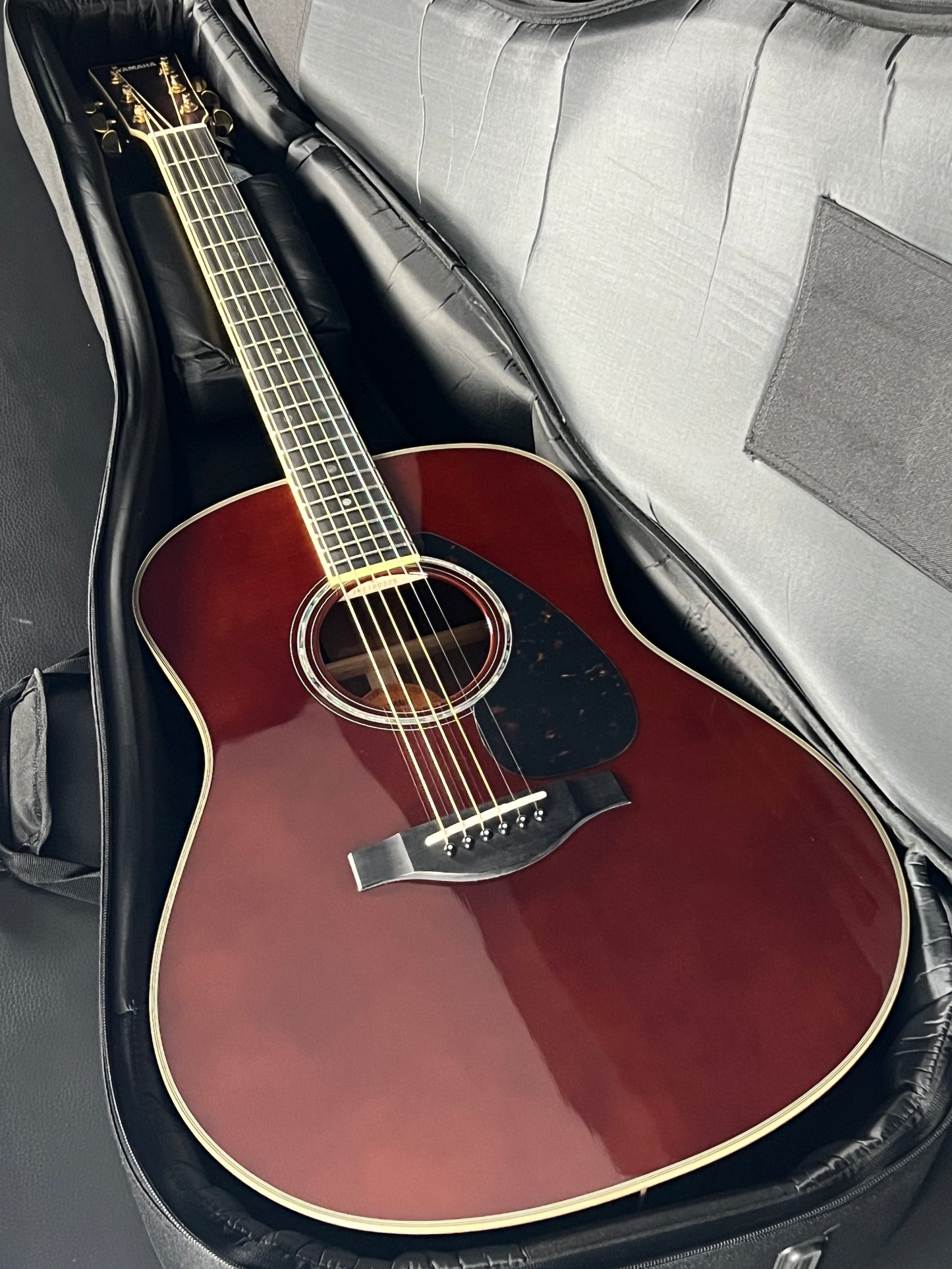 Yamaha LL16 ARE Dark Tinted