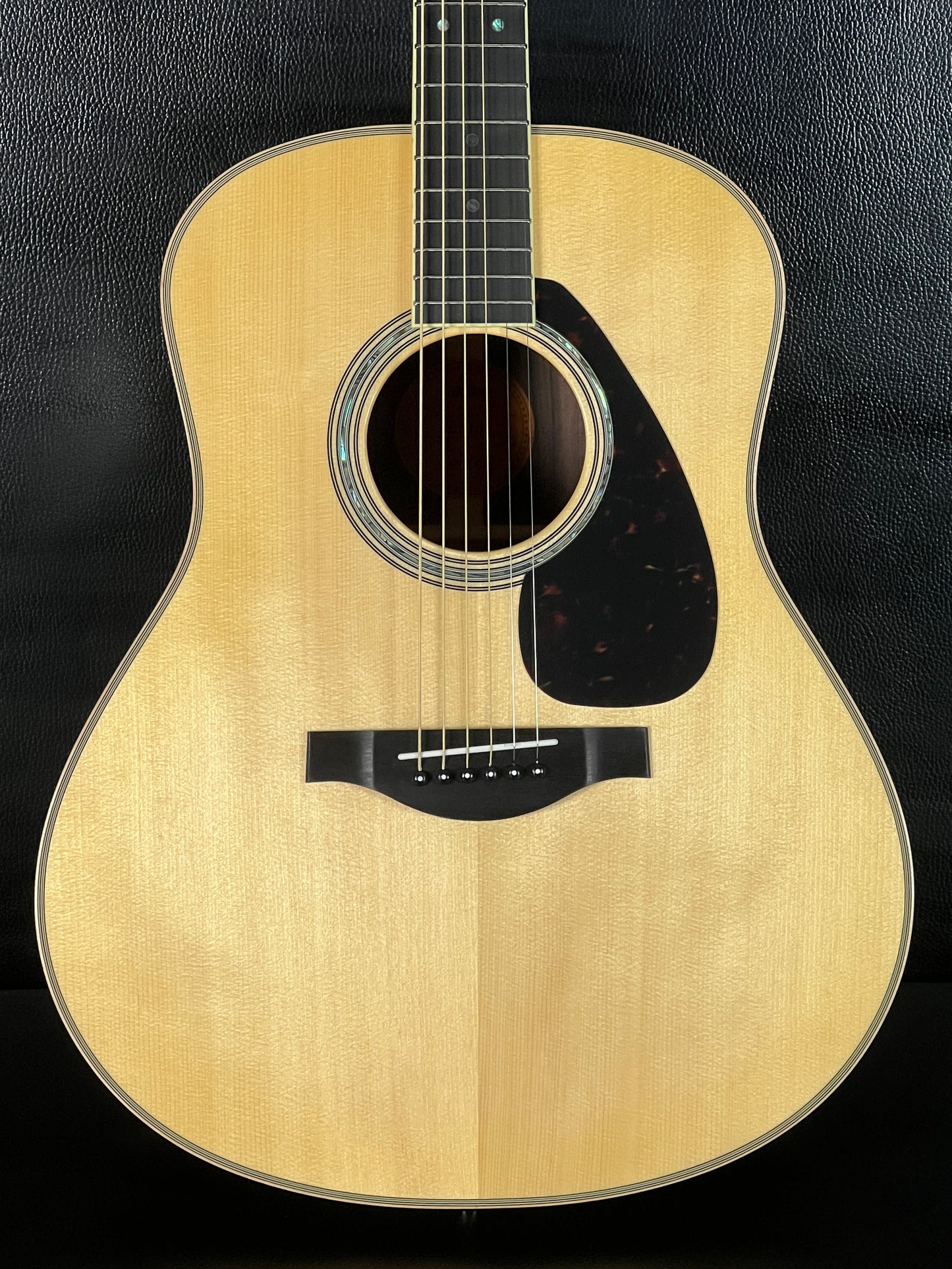 Yamaha LL16 ARE #563