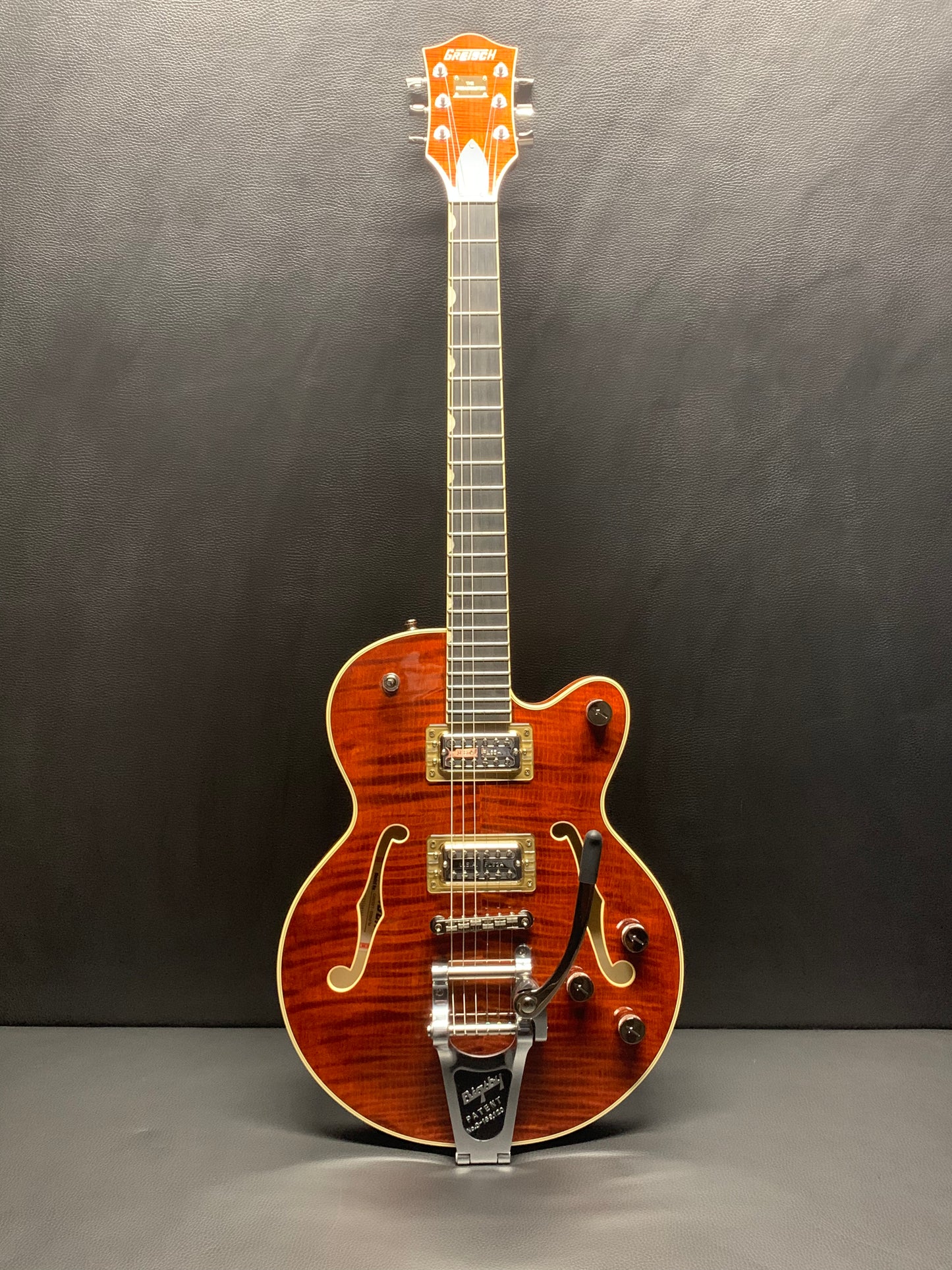 Gretsch Players Edition Broadkaster Jr. Center Block Single-cut With String-thru Bigsby and Flame Maple G6659TFM