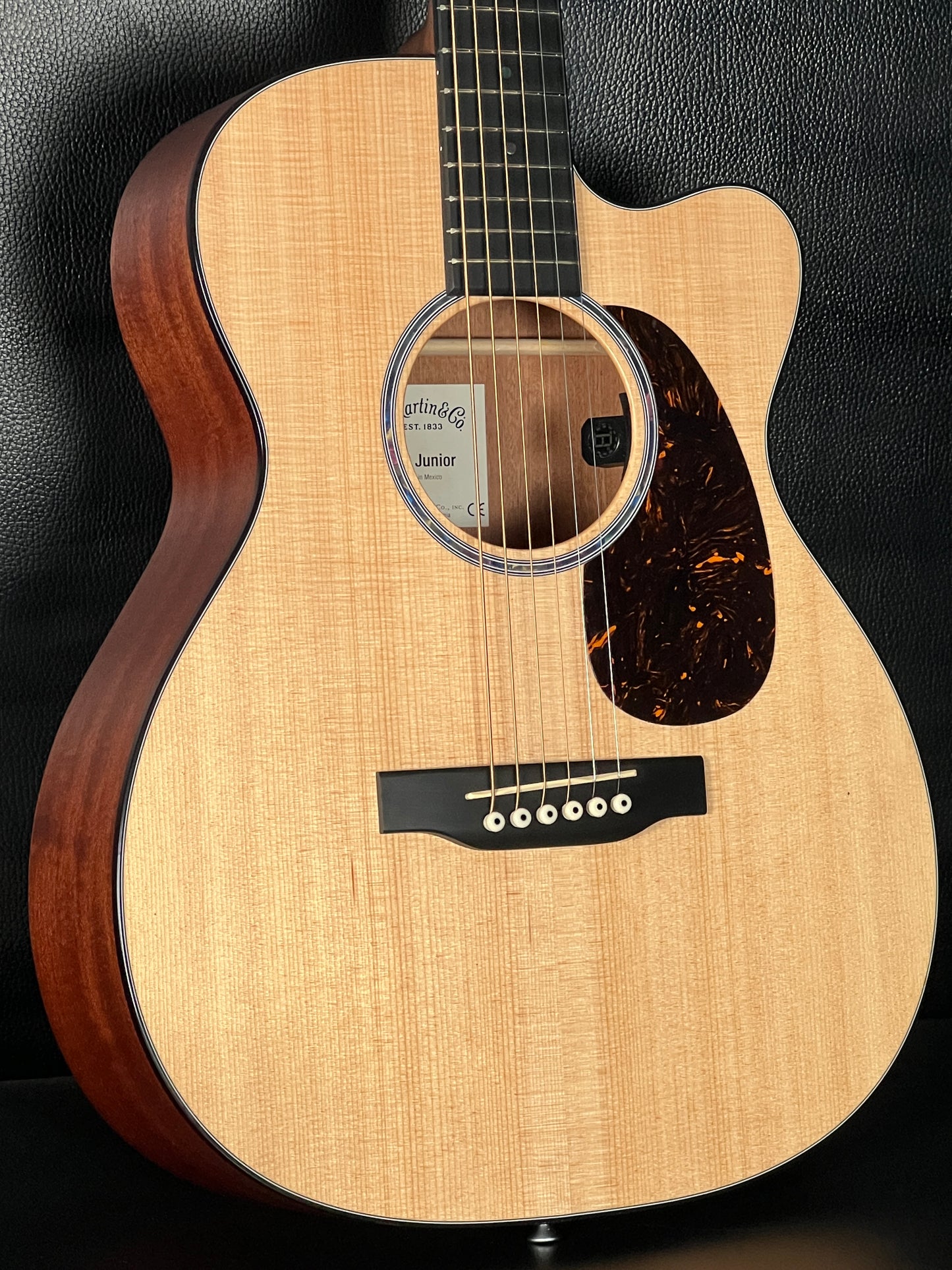 Martin 000CJR-E (PRE-OWNED)