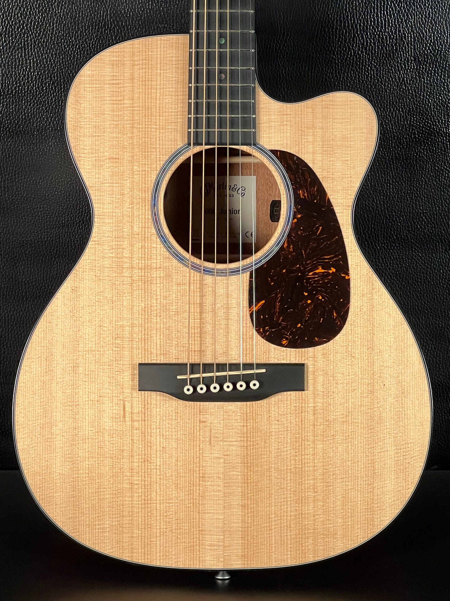 Martin 000CJR-E (PRE-OWNED)