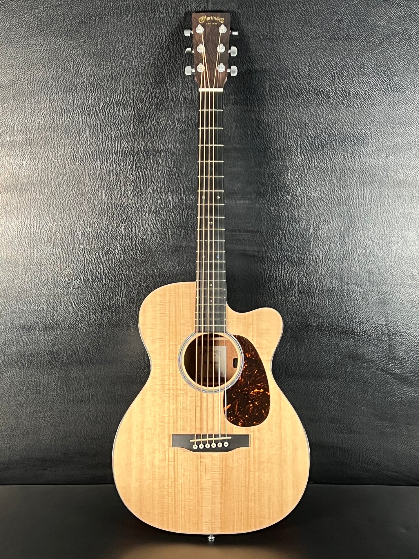Martin 000CJR-E (PRE-OWNED)