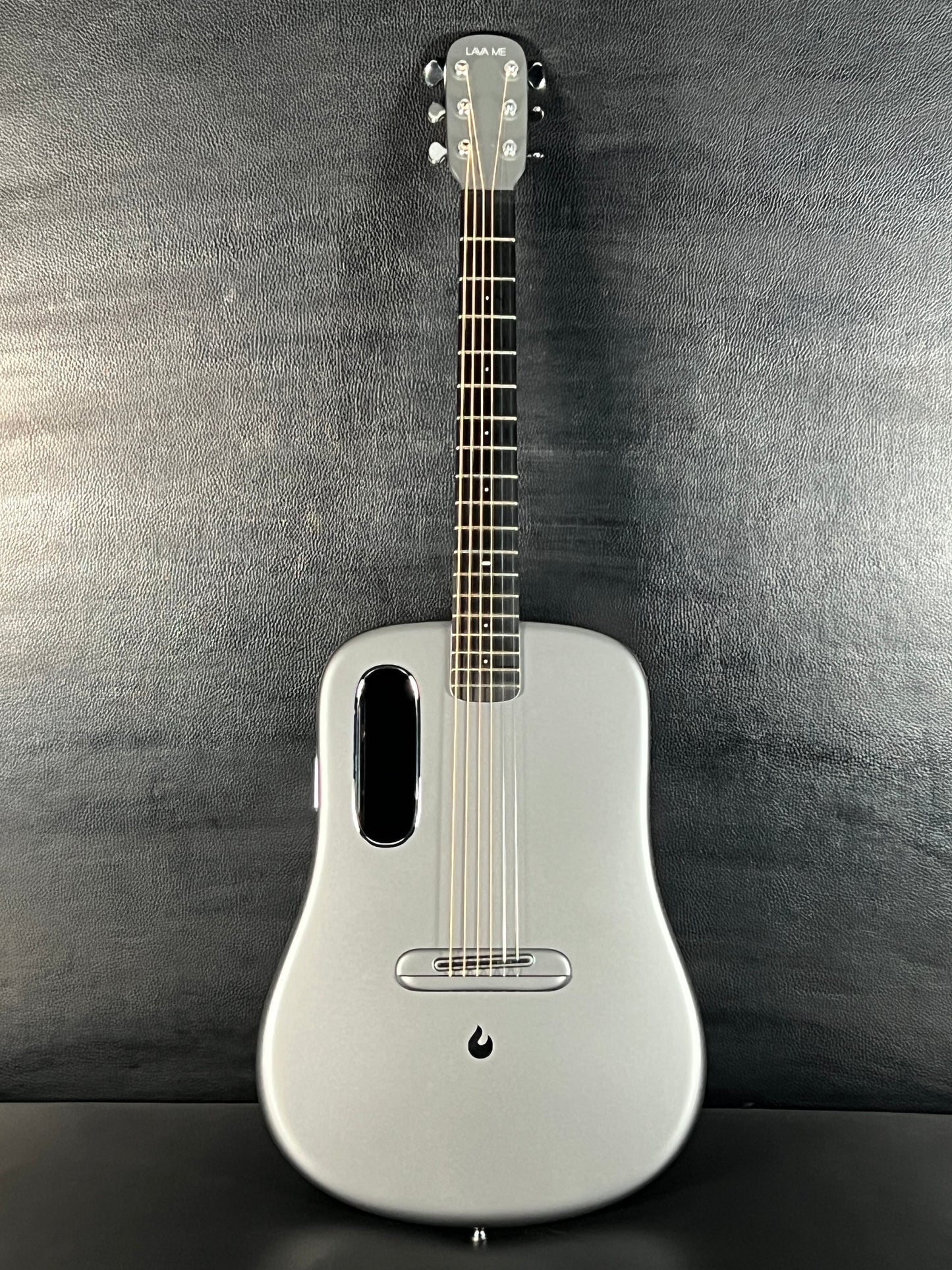 LavaMe 4 Carbon (PRE-OWNED)
