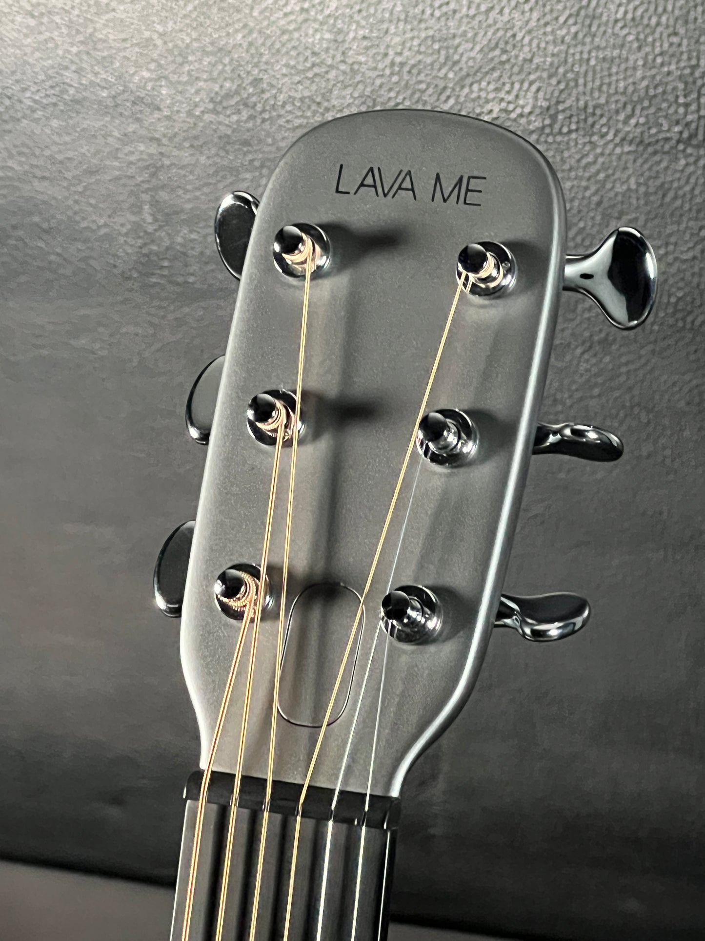 LavaMe 4 Carbon (PRE-OWNED)