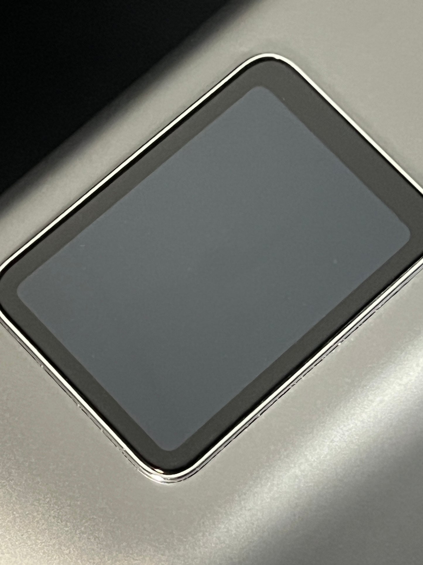 LavaMe 4 Carbon (PRE-OWNED)