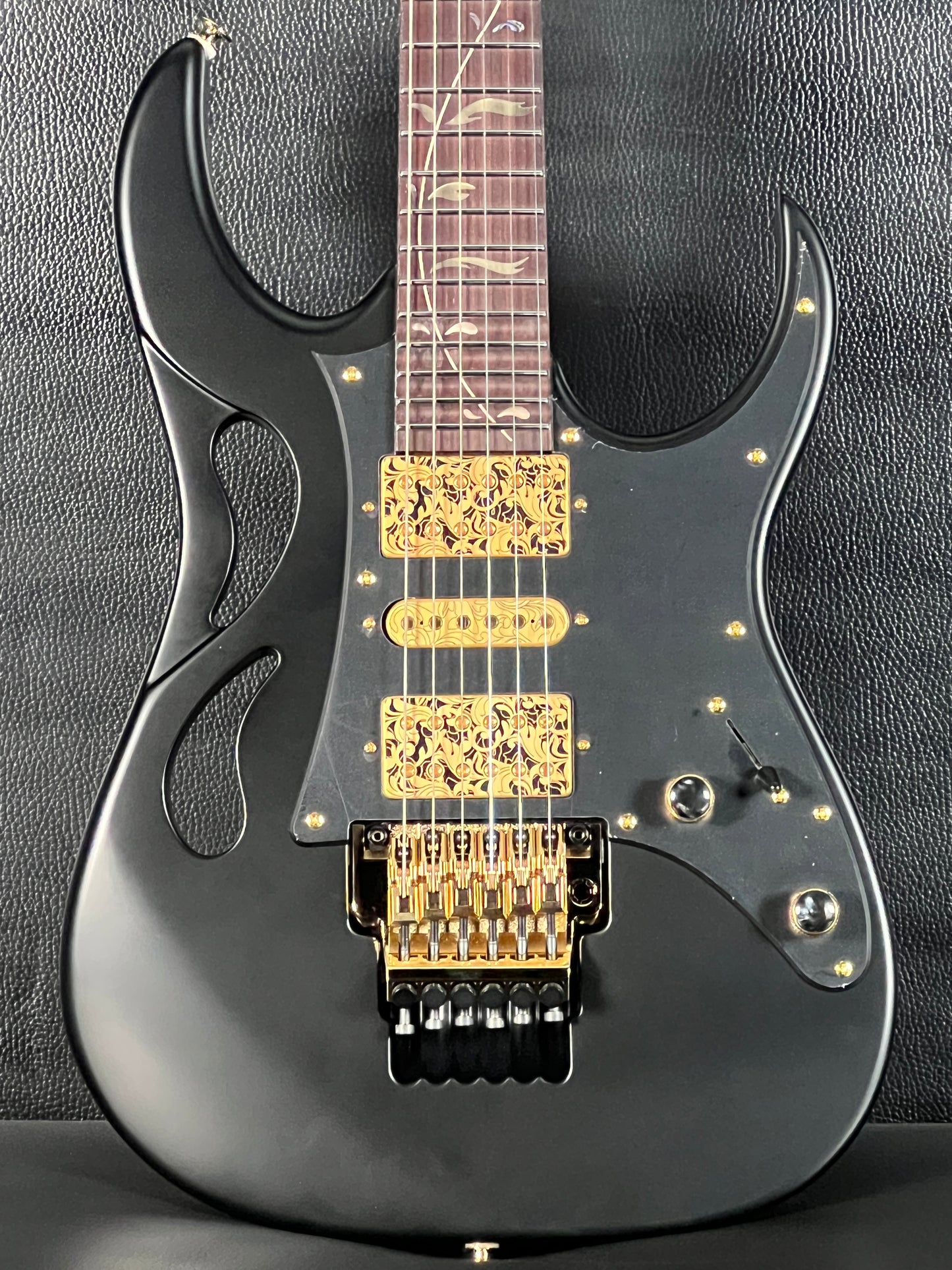 Ibanez PIA Steve Vai Signature PIA3761 Onyx Black