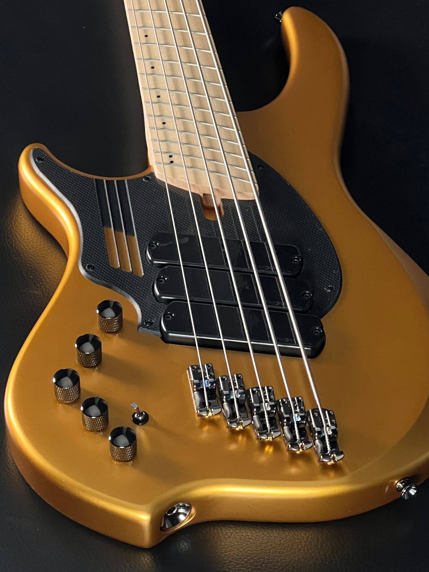 Dingwall NG3 Nolly Signature 5-String Bass Matte Gold Metallic