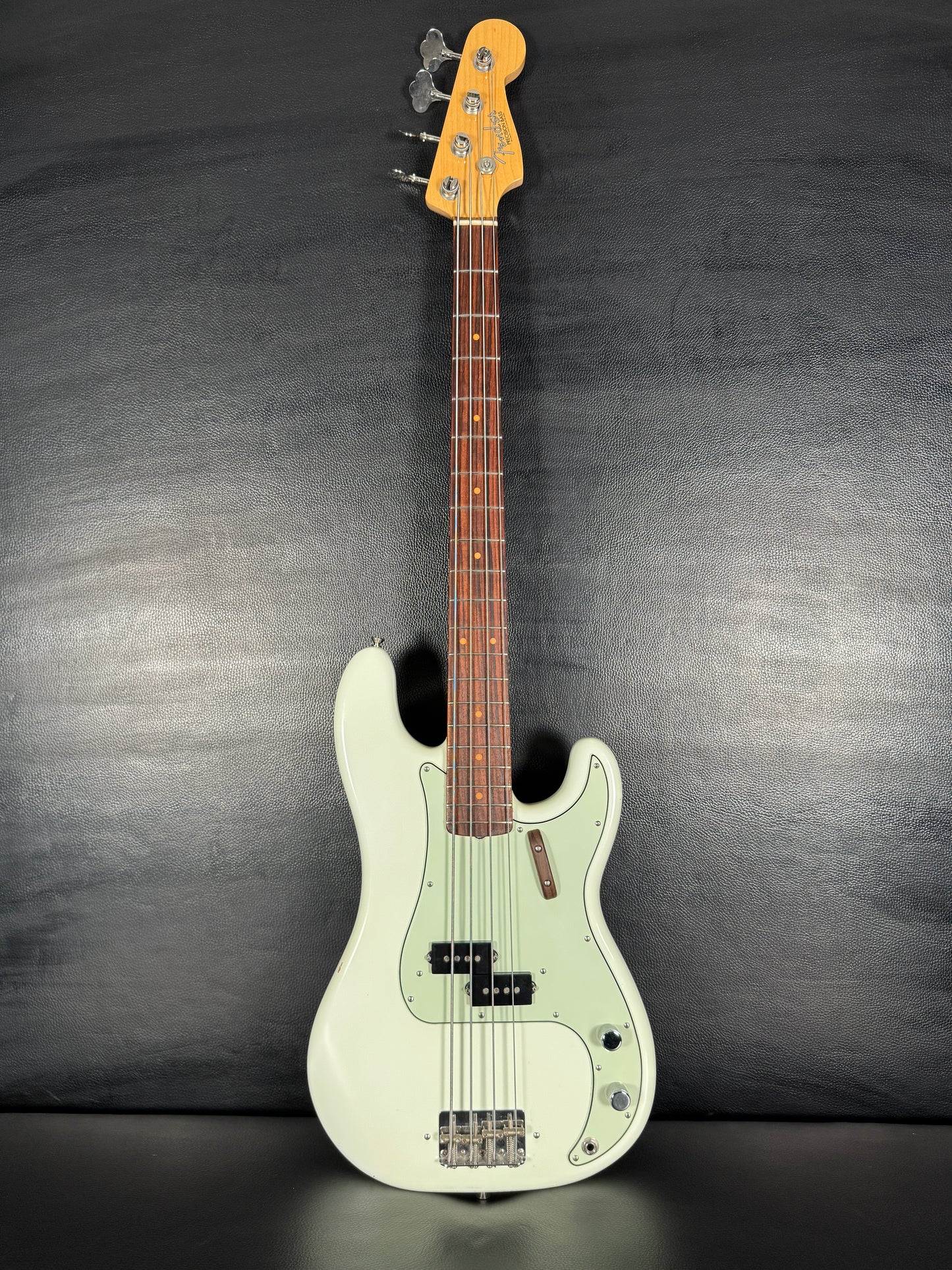 Fender American Vintage 63 Precision Bass 2013 (PRE-OWNED)
