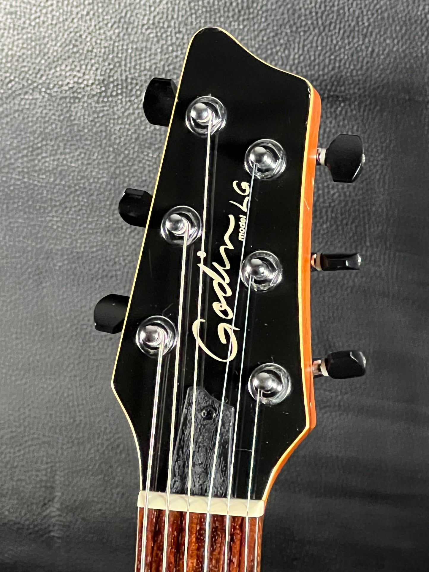 Godin LG Black (PRE-OWNED)