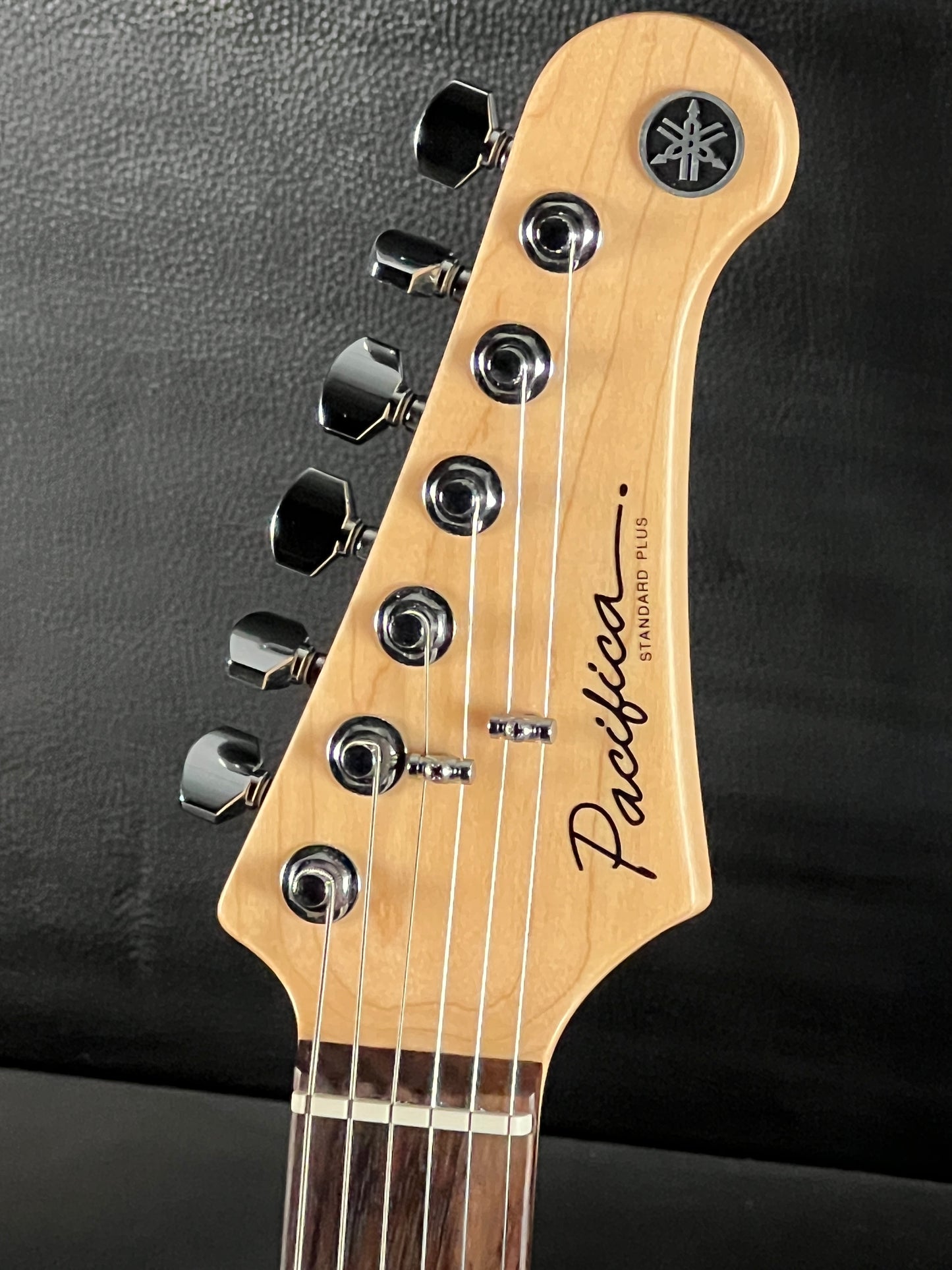 Yamaha Pacifica Standard Plus Shell White (PRE-OWNED)