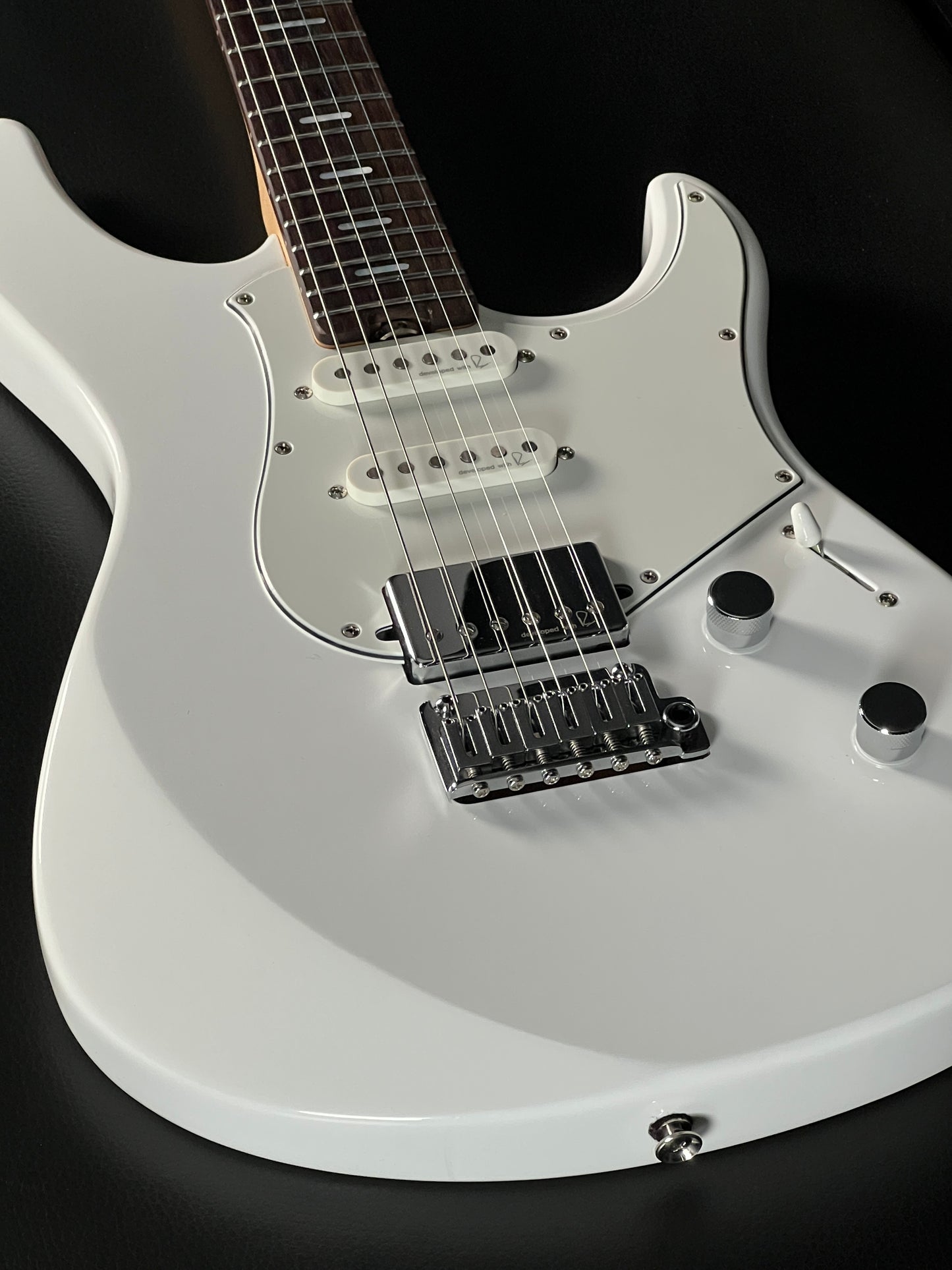 Yamaha Pacifica Standard Plus Shell White (PRE-OWNED)