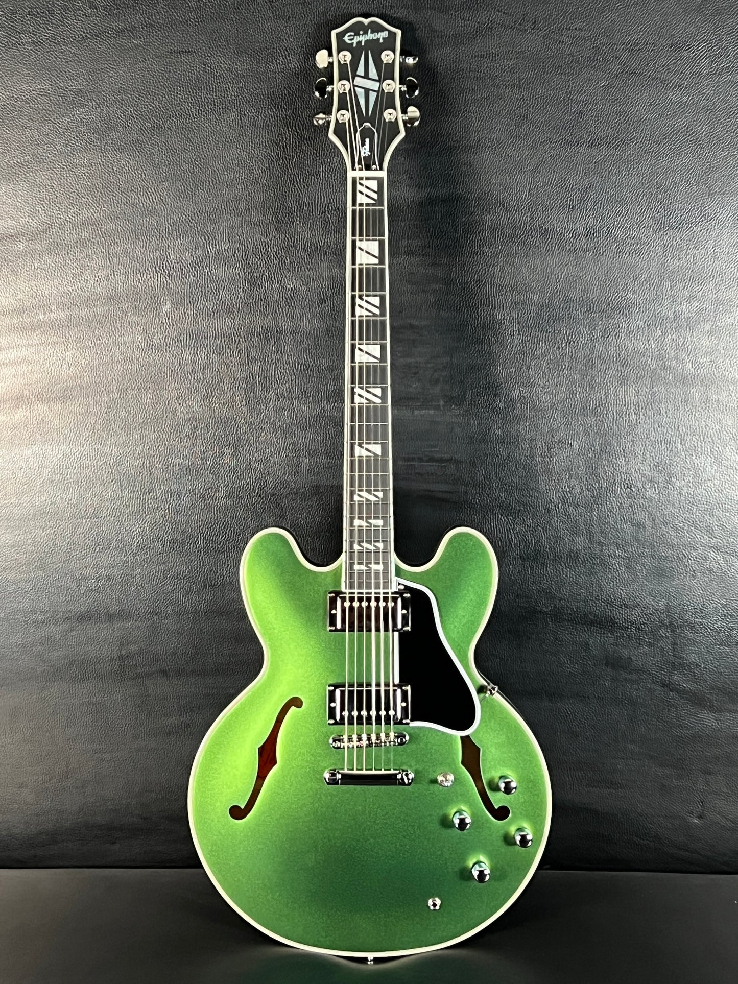Epiphone Futura ES-355 with Gigbag Dragonfly Shift