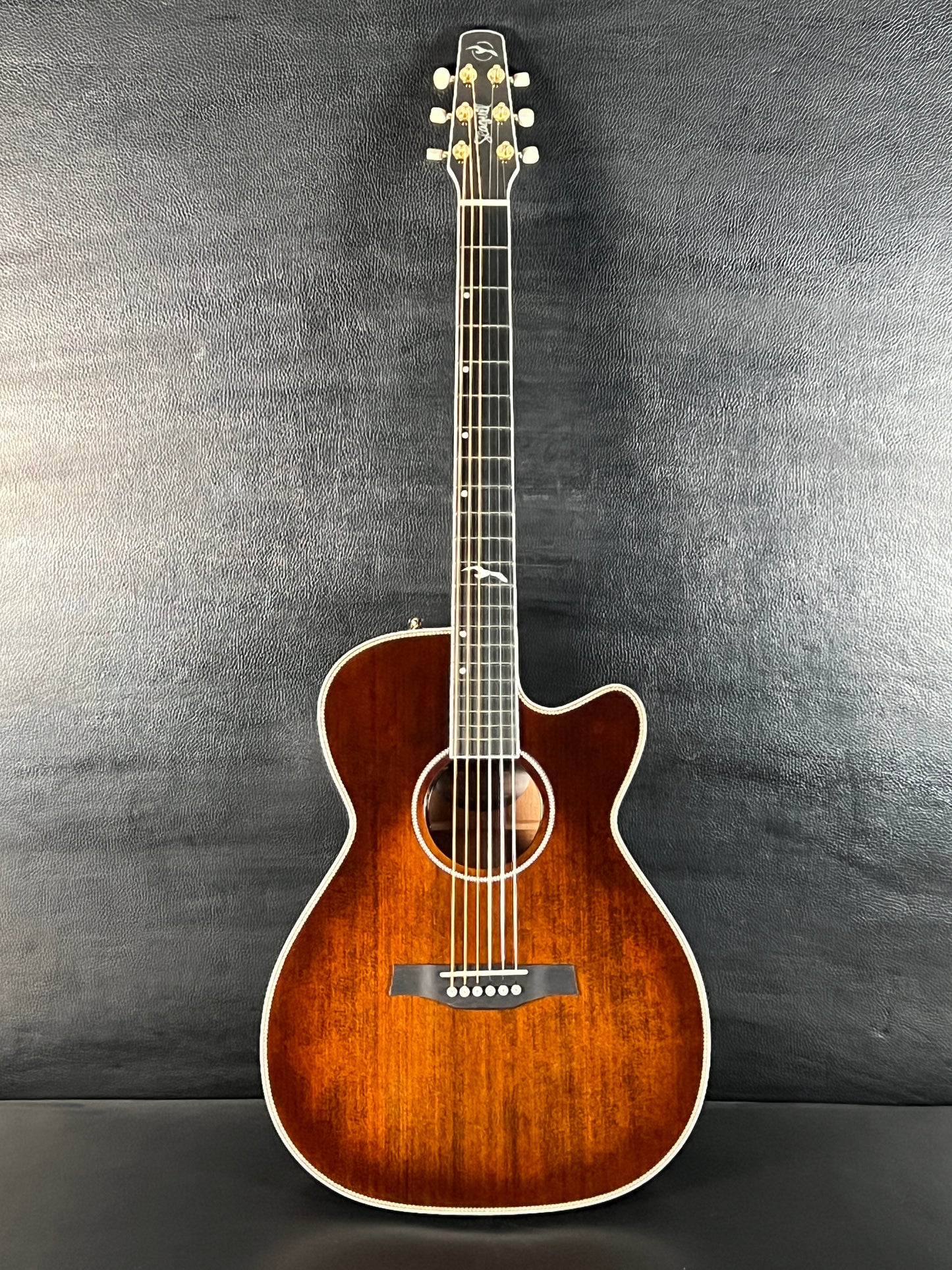 Seagull Artist Mosaic CH CW Bourbon Burst GT EQ (PRE-OWNED)