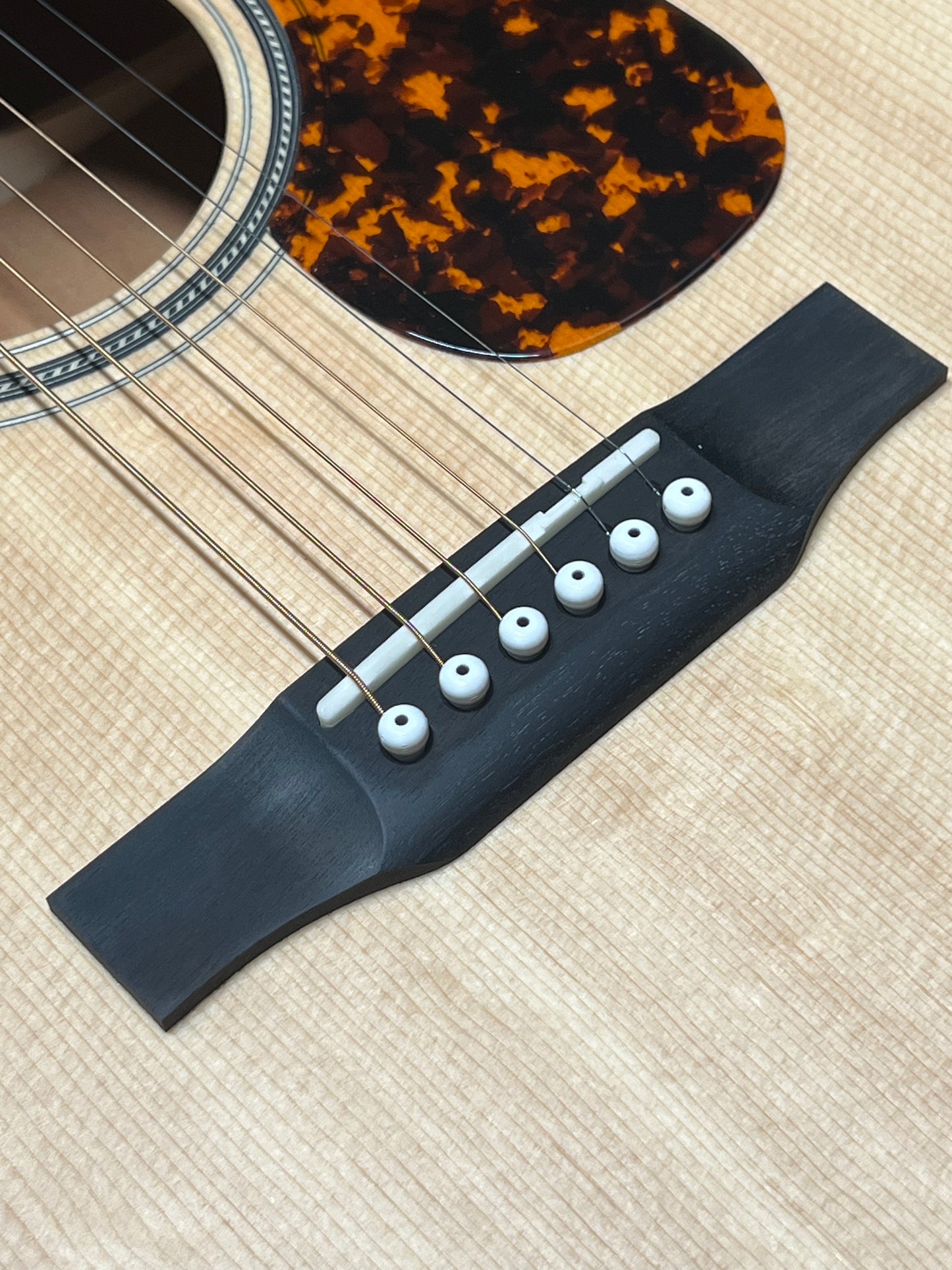 Larrivée OM-40 Mahogany (PRE-OWNED)