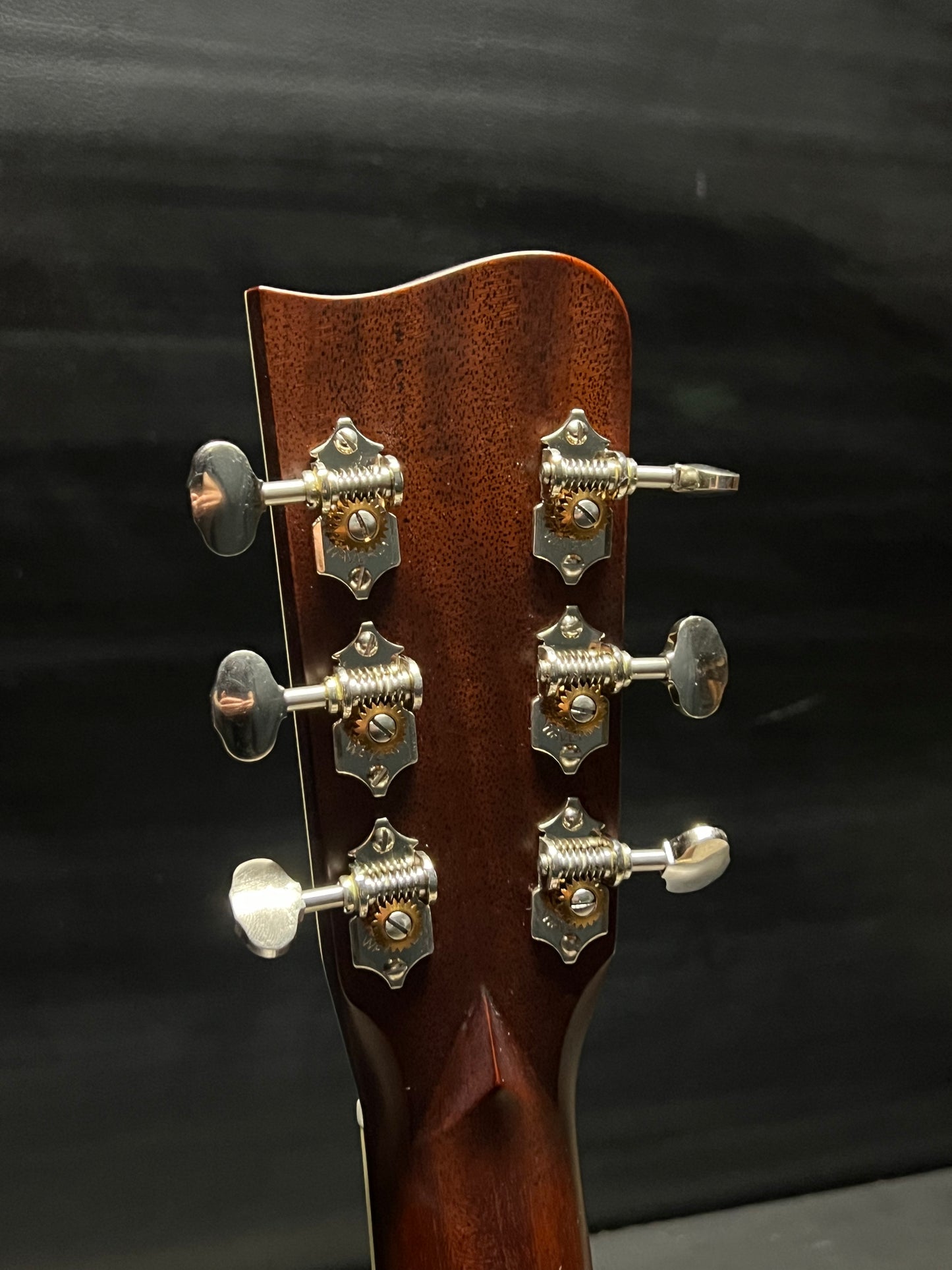 Gallagher G-70 w/ Pickup (PRE-OWNED)